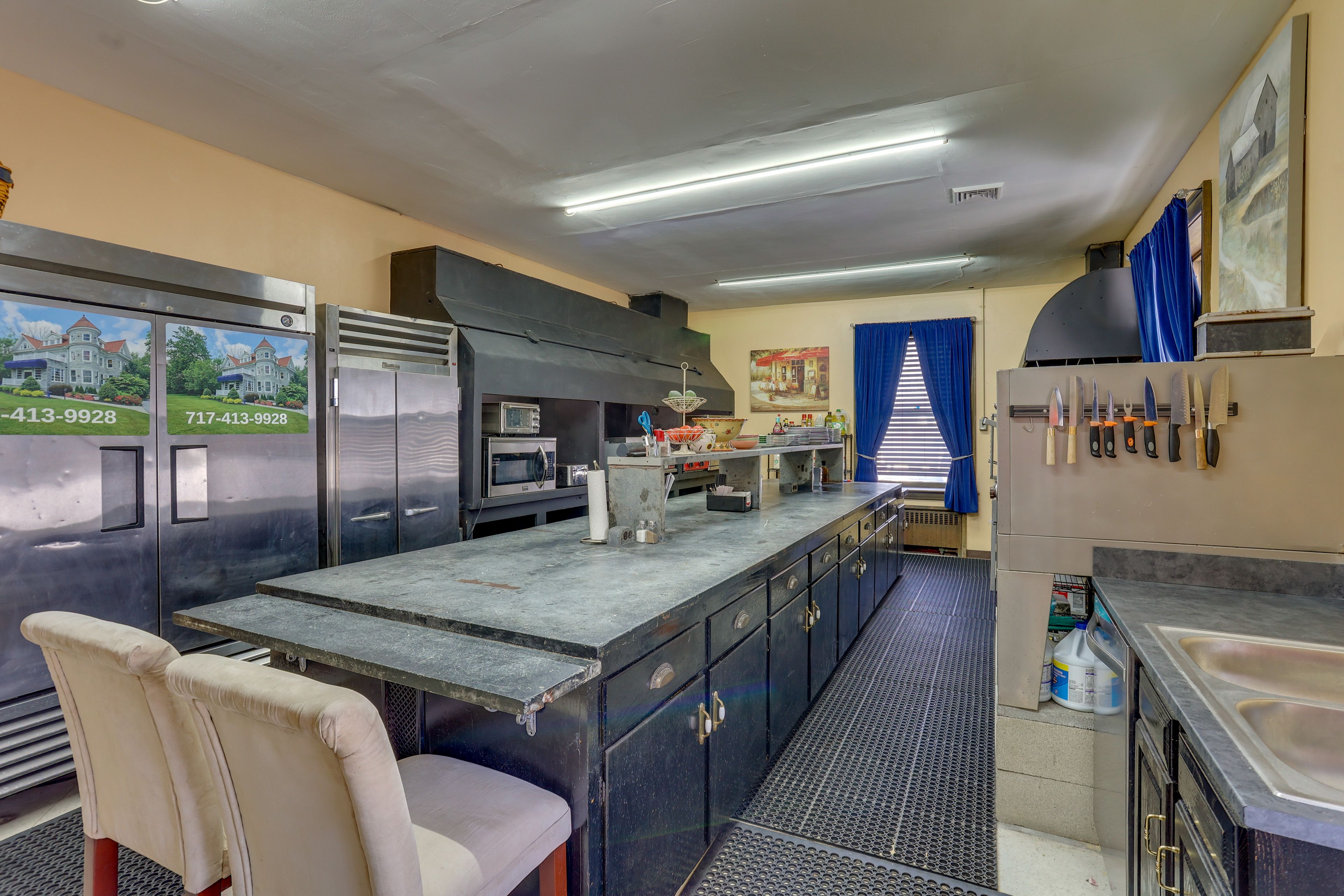 Kitchen | 2 Convection Ovens | Griddle | Fryer | Main Level