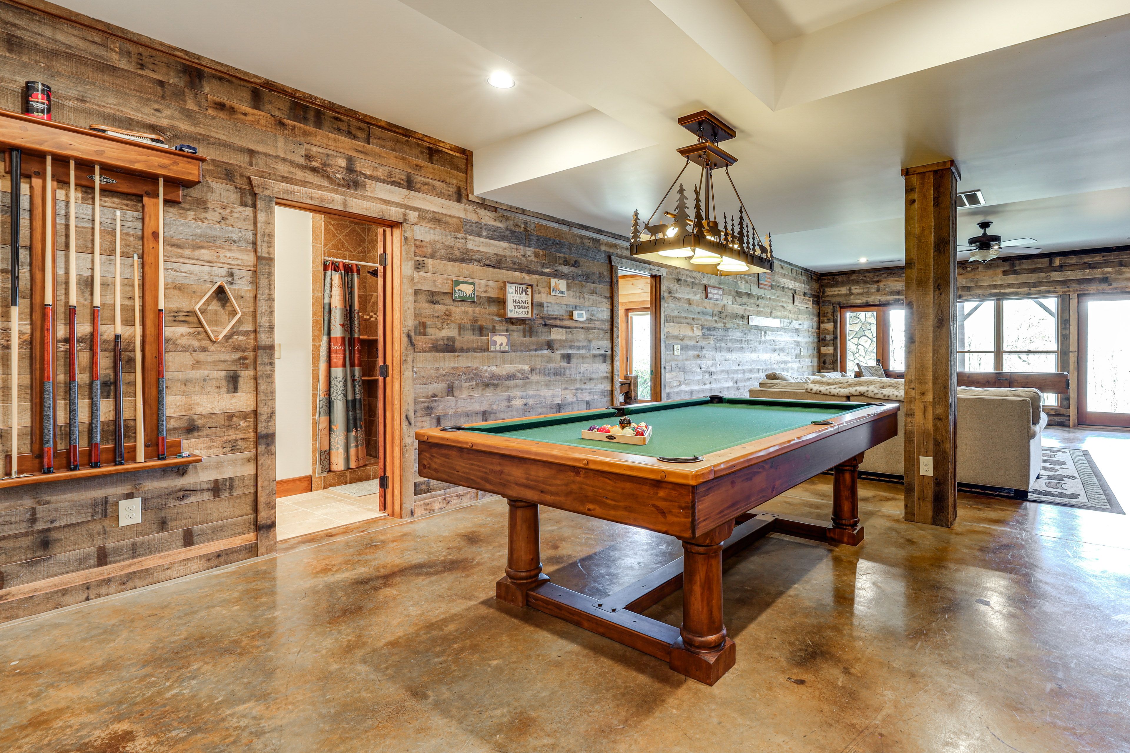 Game Room | Pool/Ping Pong Table | Shuffleboard | Lower Level