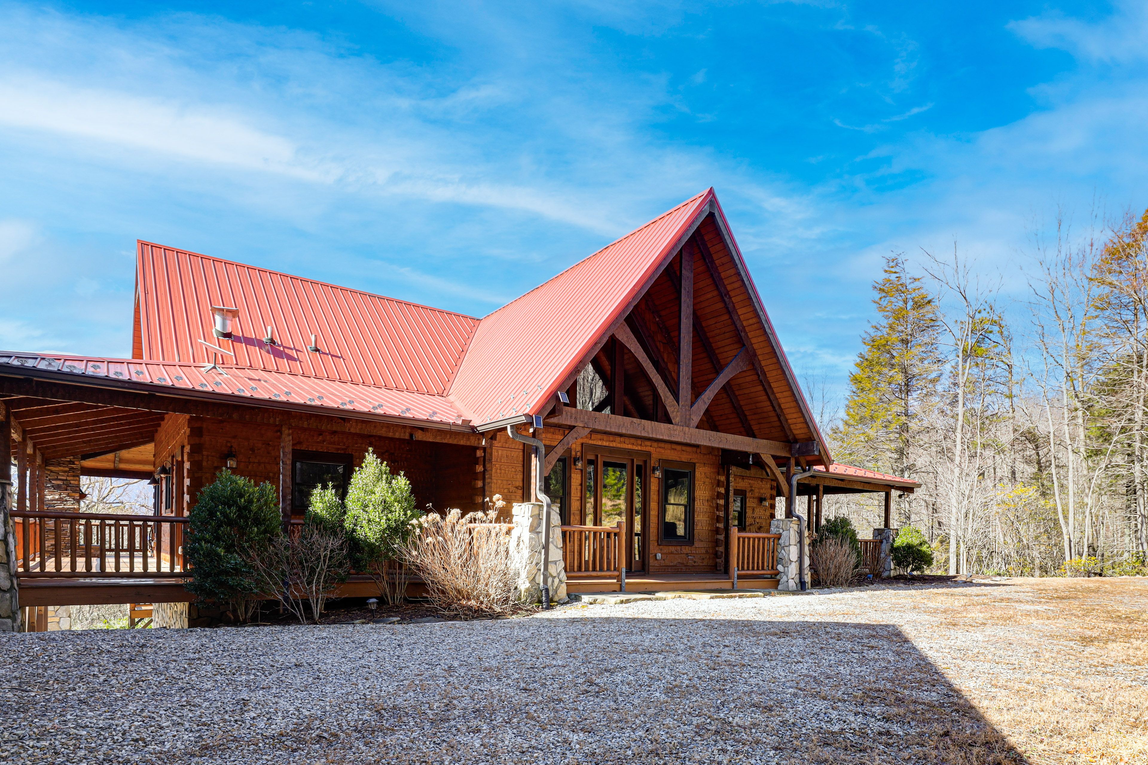 Front Exterior | Parking | Driveway (6 Vehicles)