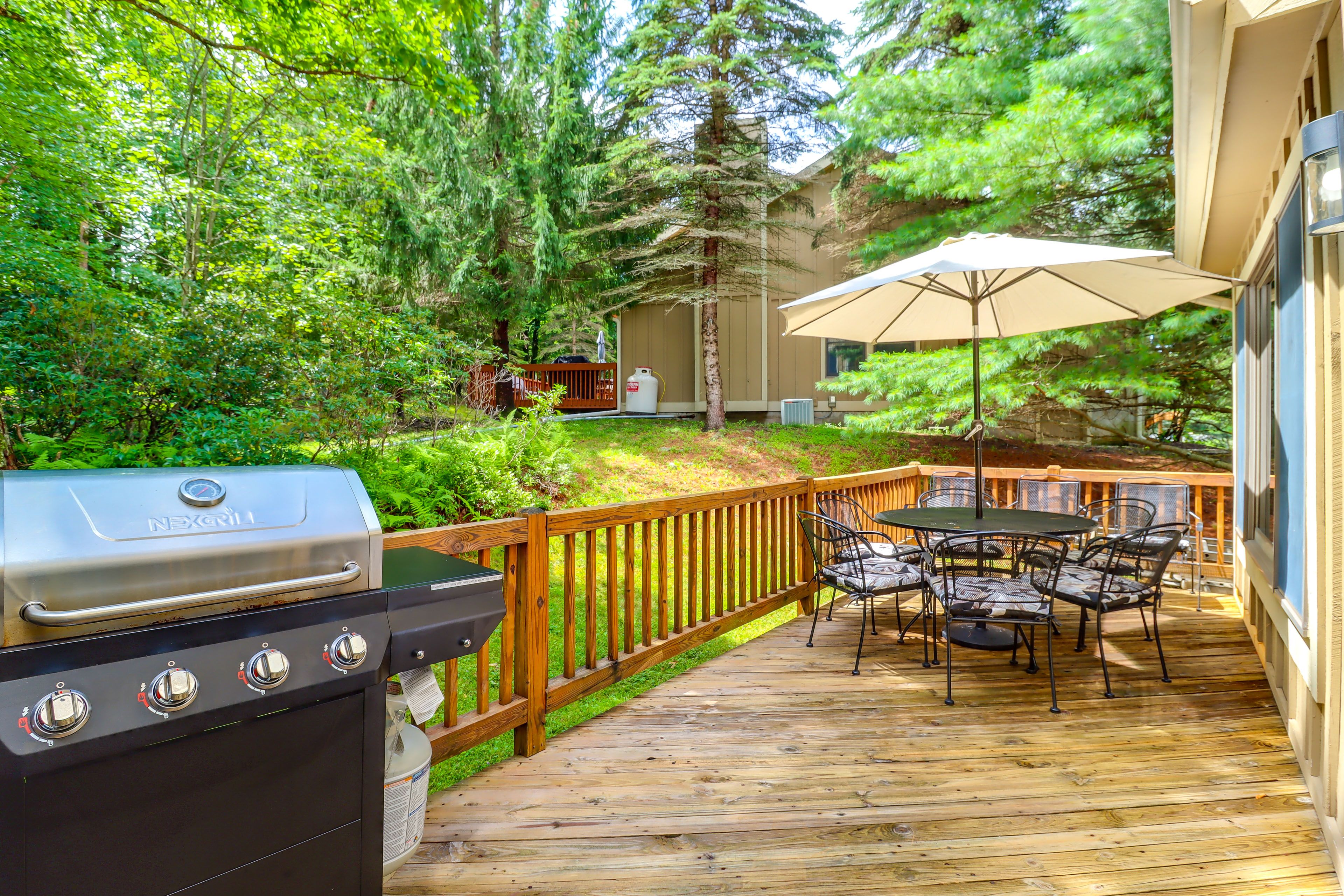 Private Deck
