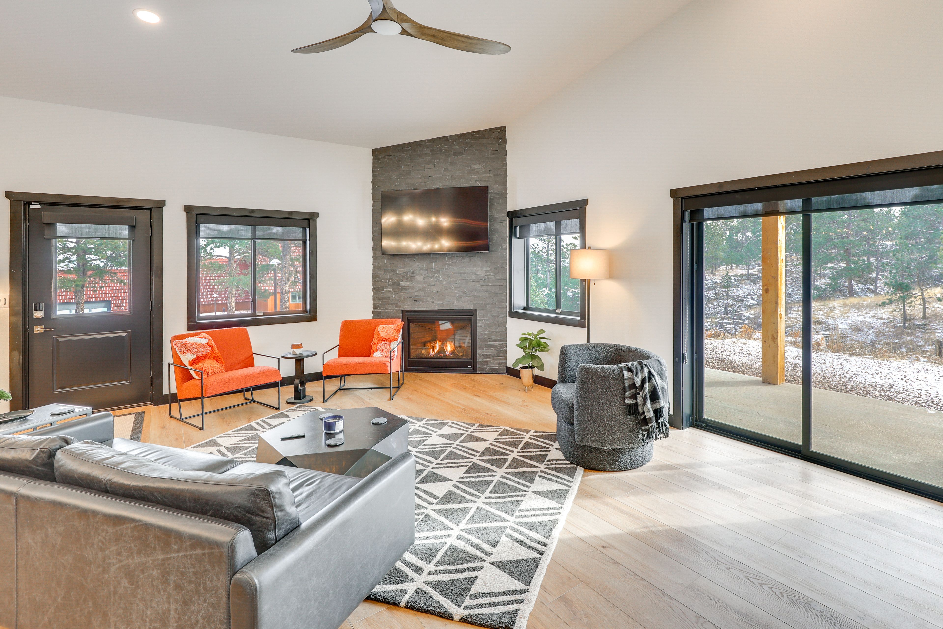 Living Room | Fireplace | Smart TV