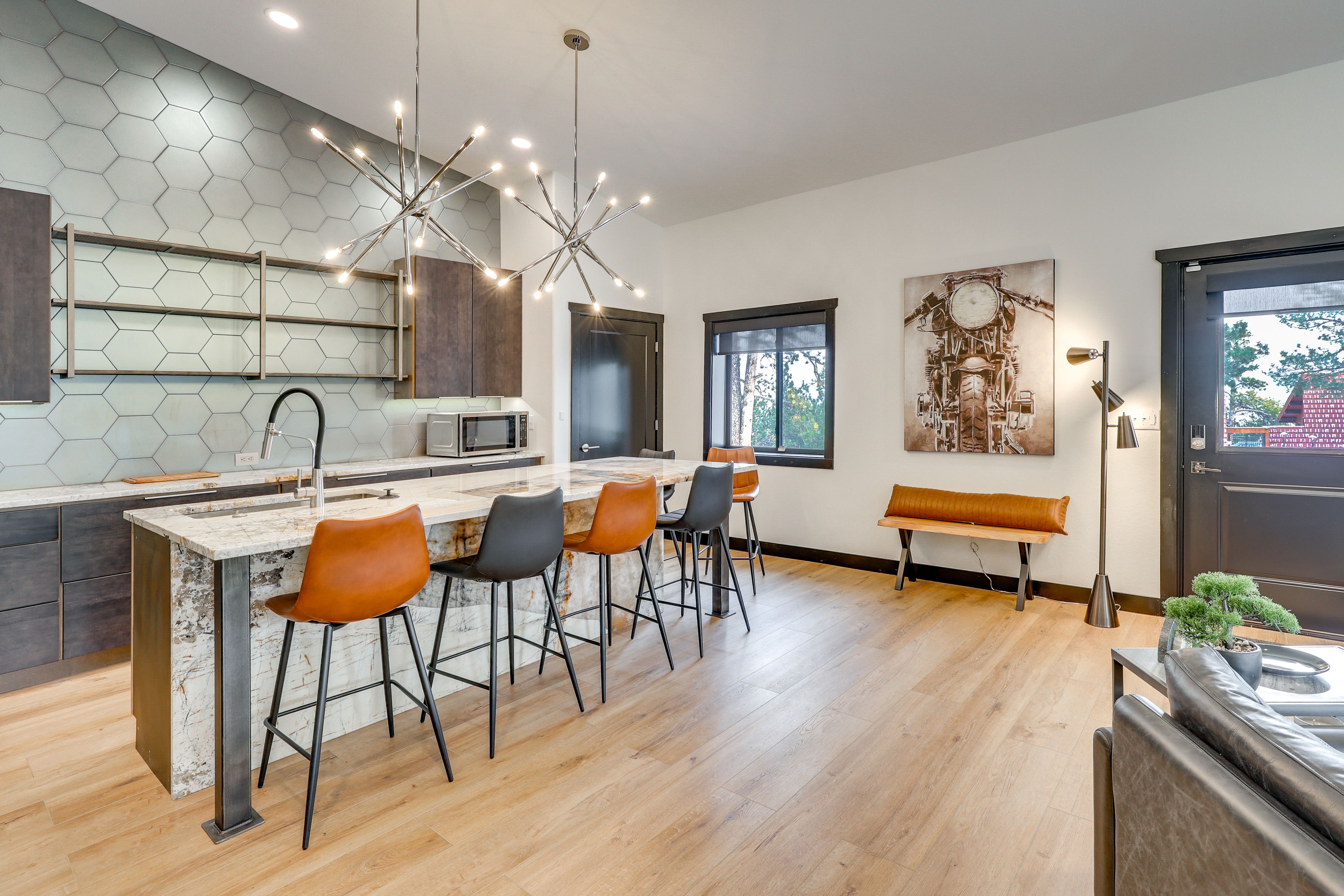 Kitchen | Stove/Oven | Refrigerator