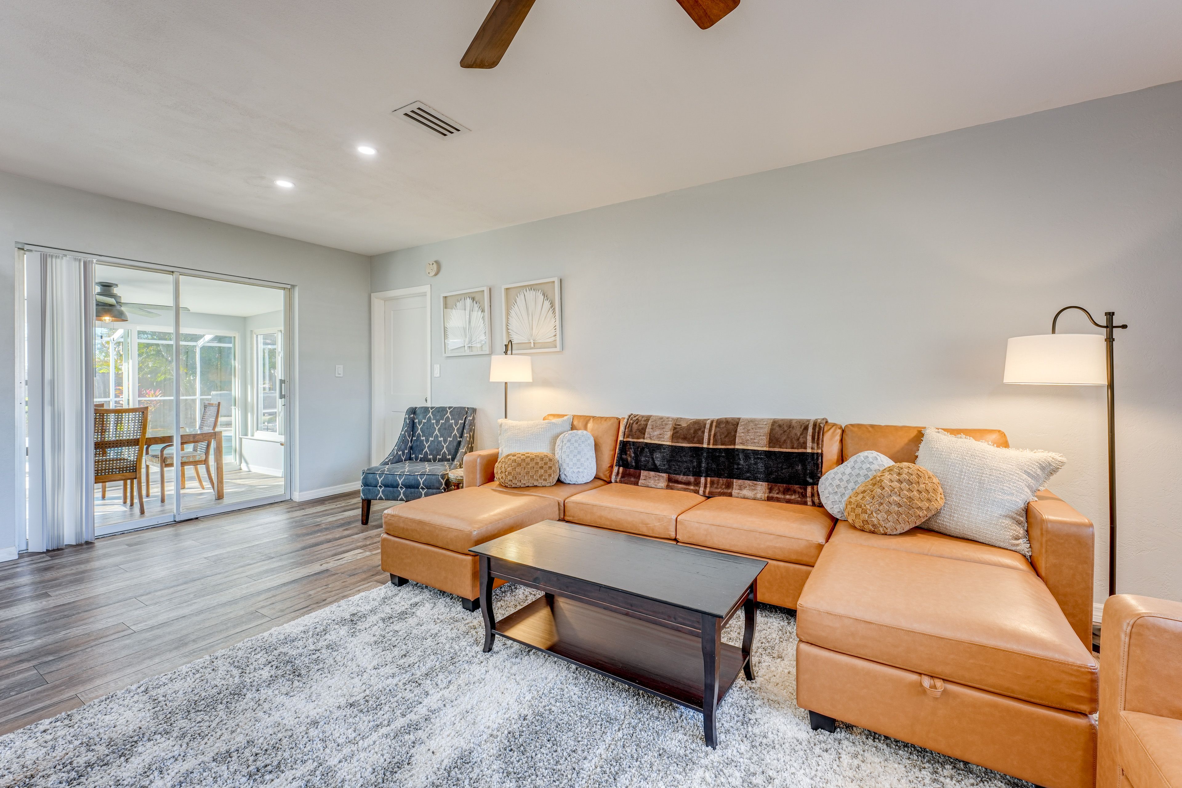 Living Room | Sleeper Sofa