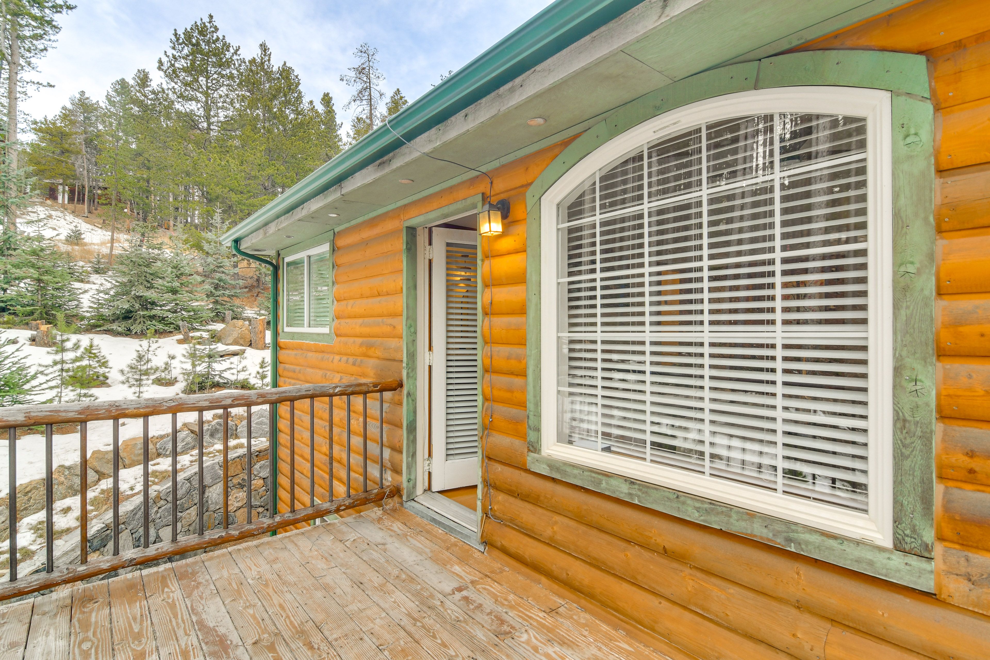 Balcony | Forest Views