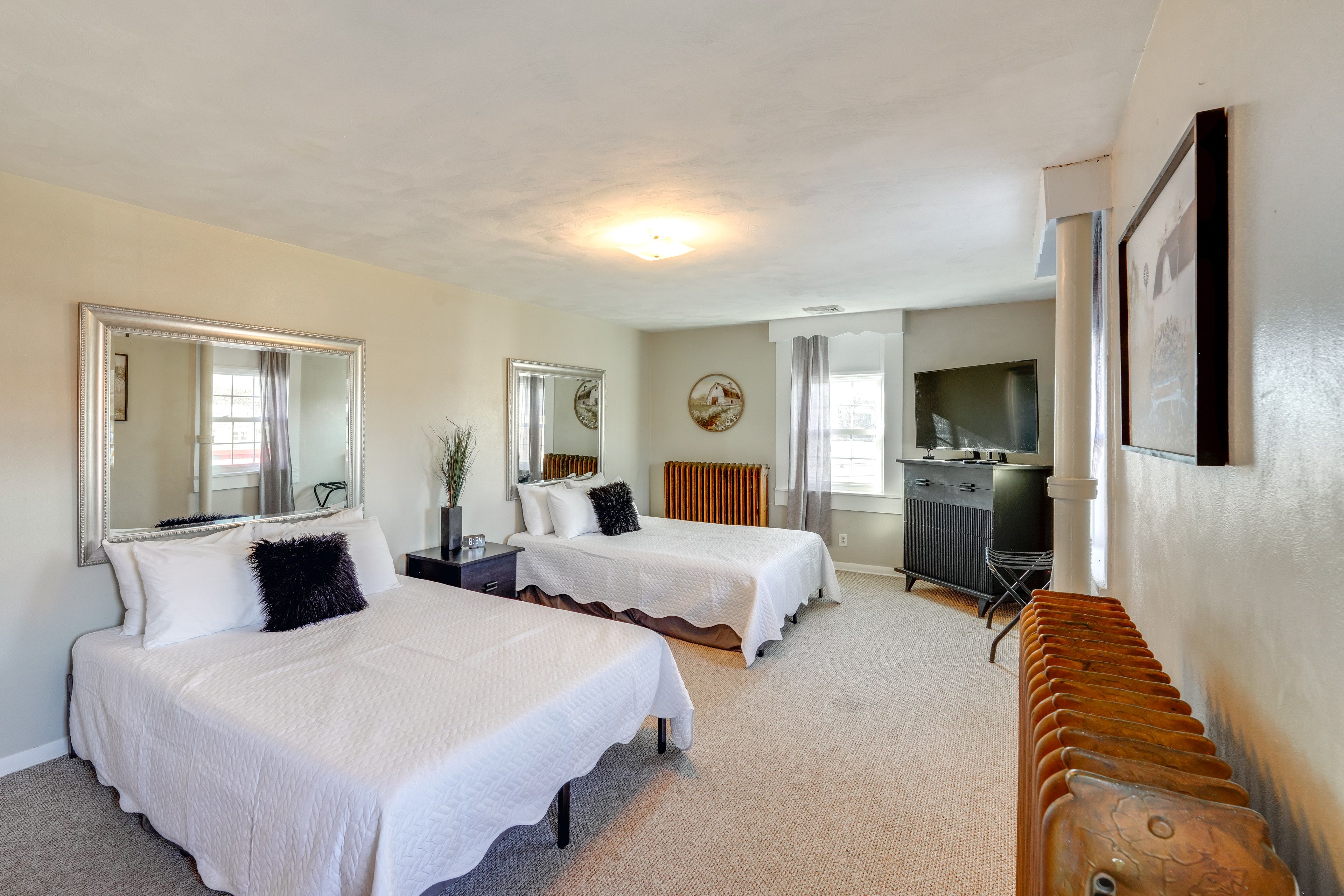 Bedroom 2 | 2 Queen Beds