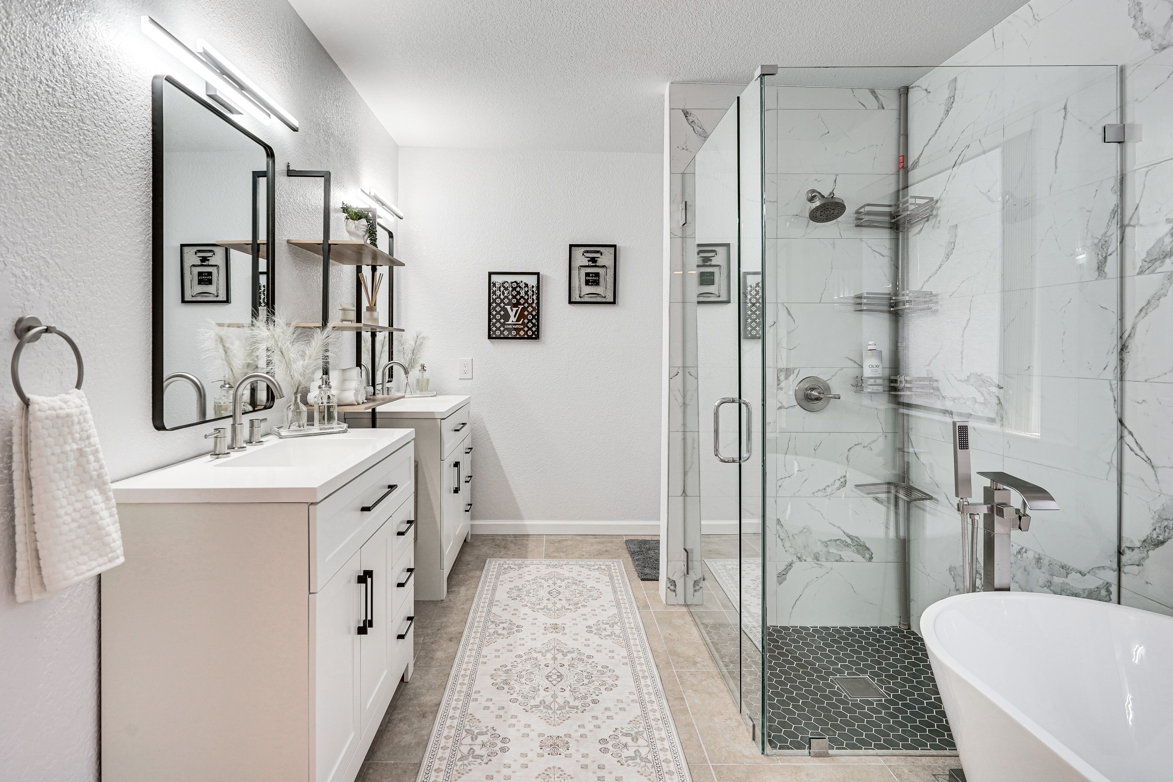 En-Suite Bathroom | Towels Provided