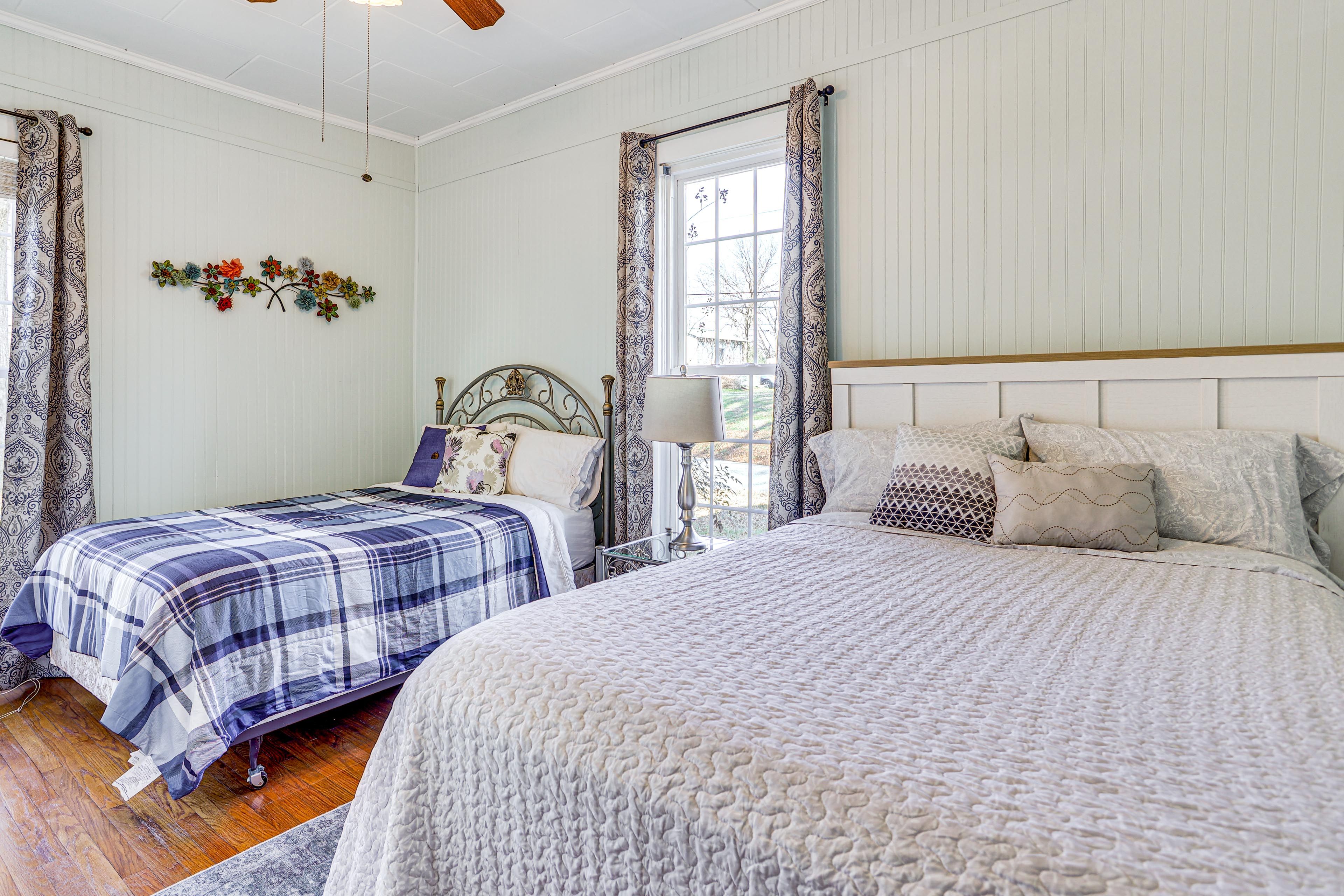 Bedroom 3 | Full Bed | Twin Bed