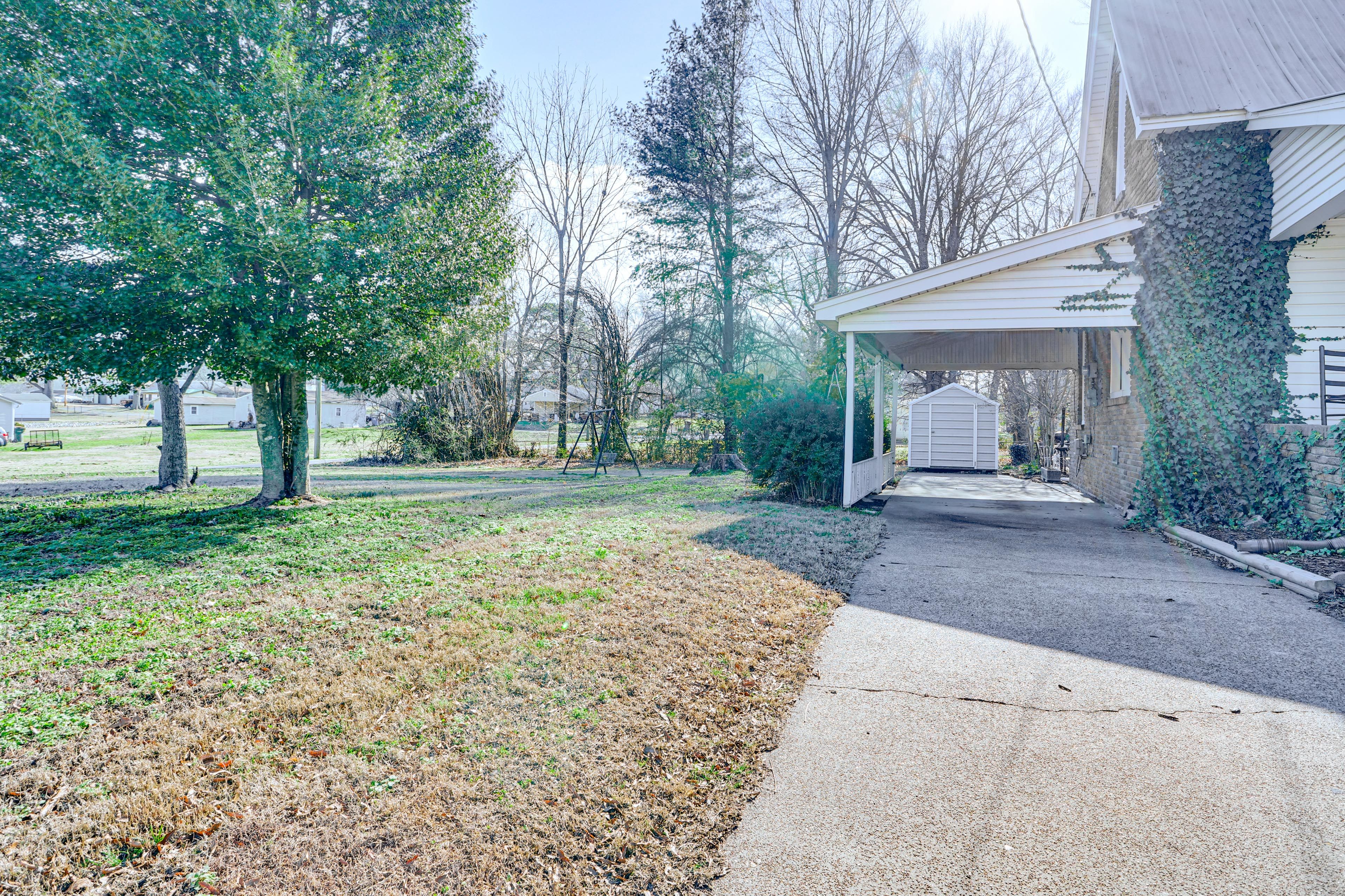 Parking | Carport (1 Vehicle) | Driveway (2 Vehicles)