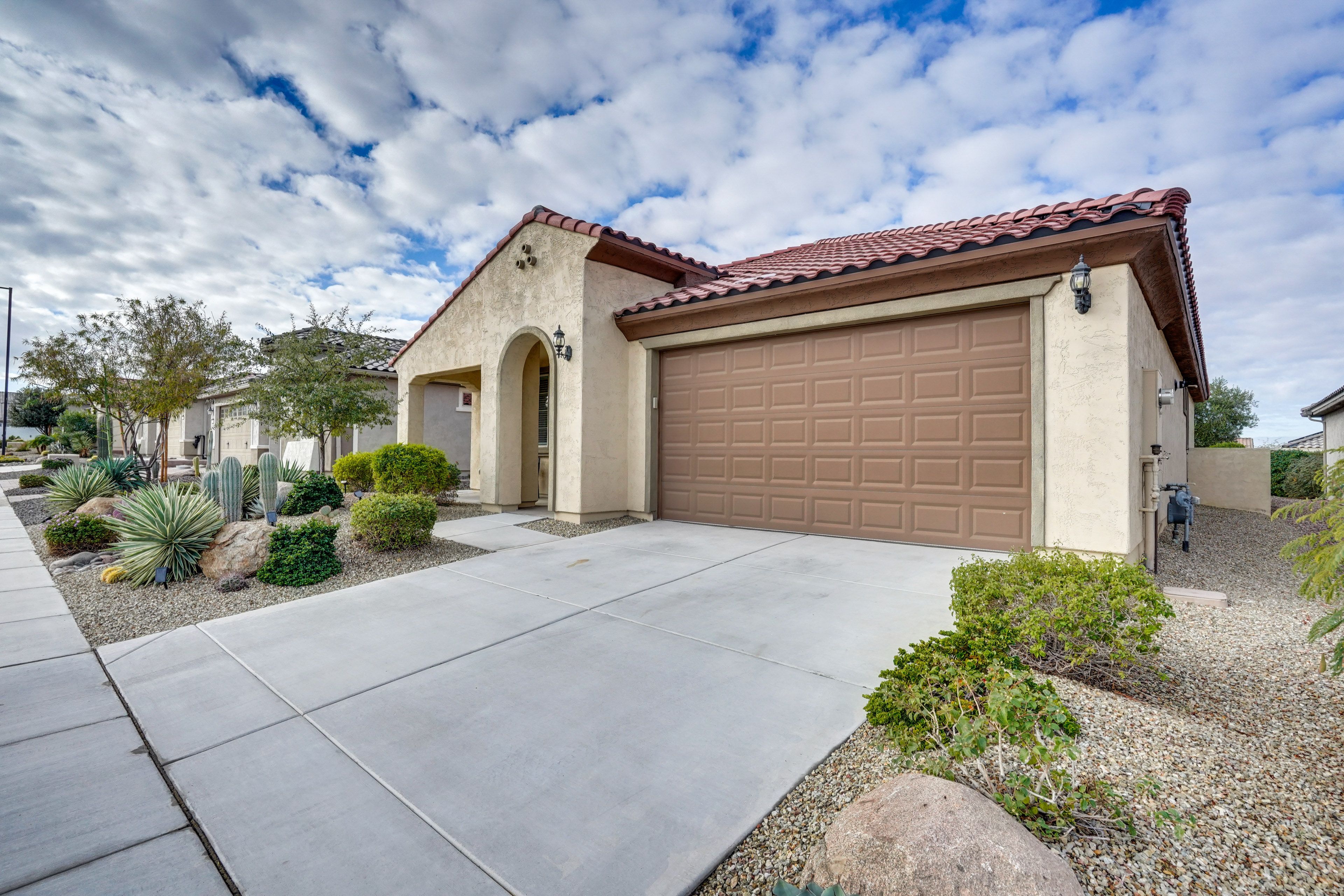 Parking | Driveway (1 Vehicle)