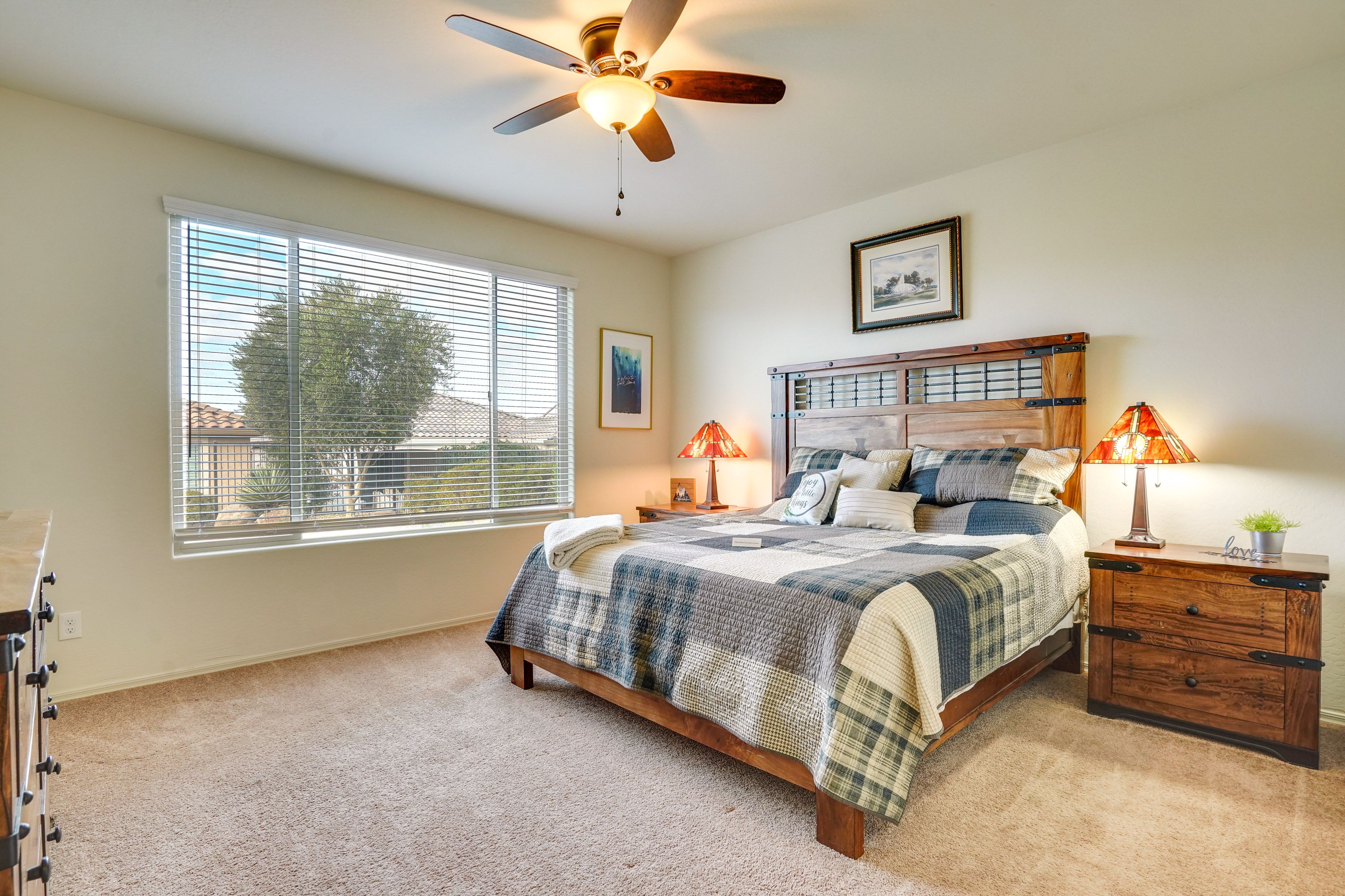 Bedroom 2 | Queen Bed