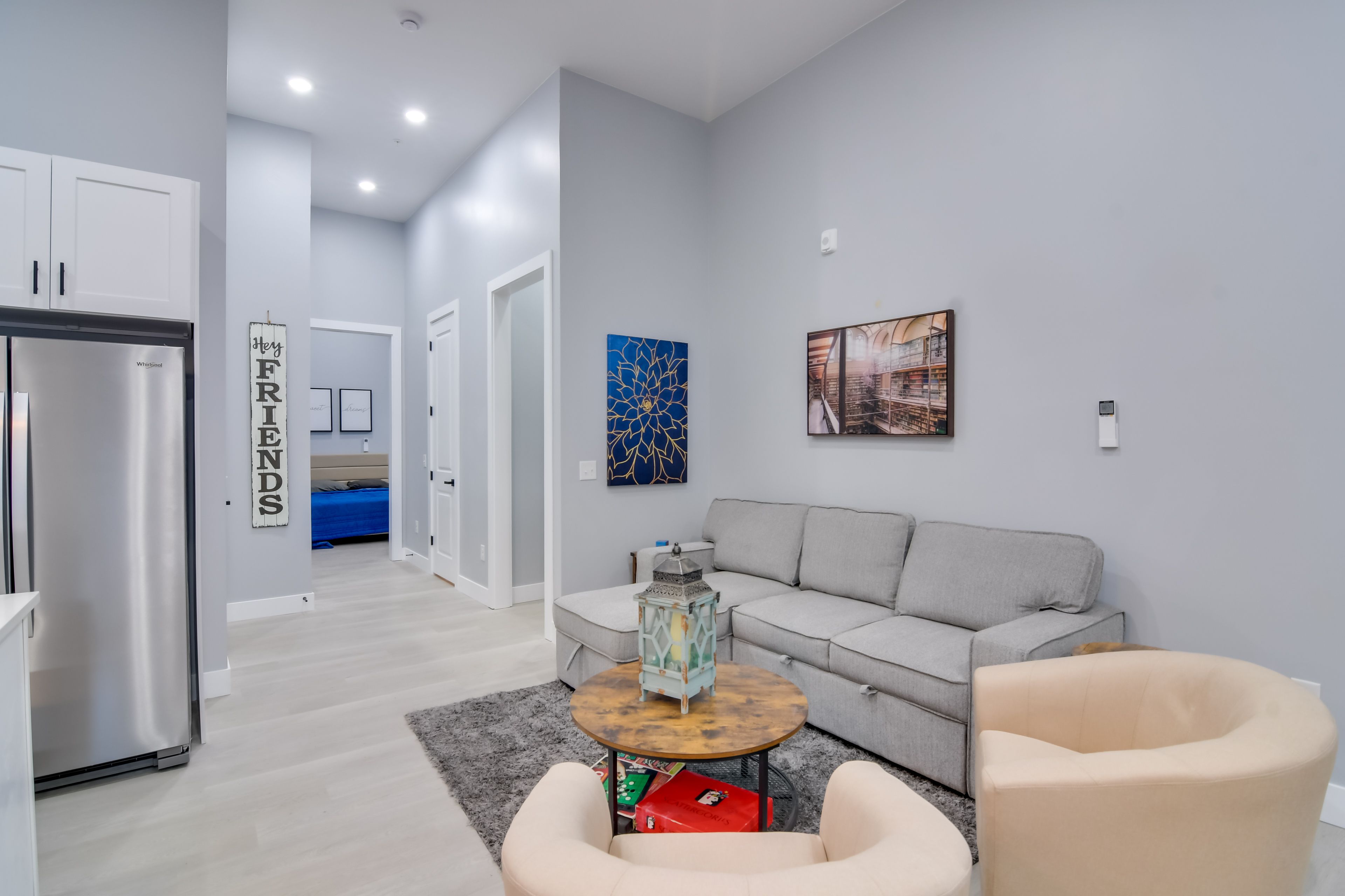 Living Room | Sleeper Sofa | Smart TV | Free WiFi