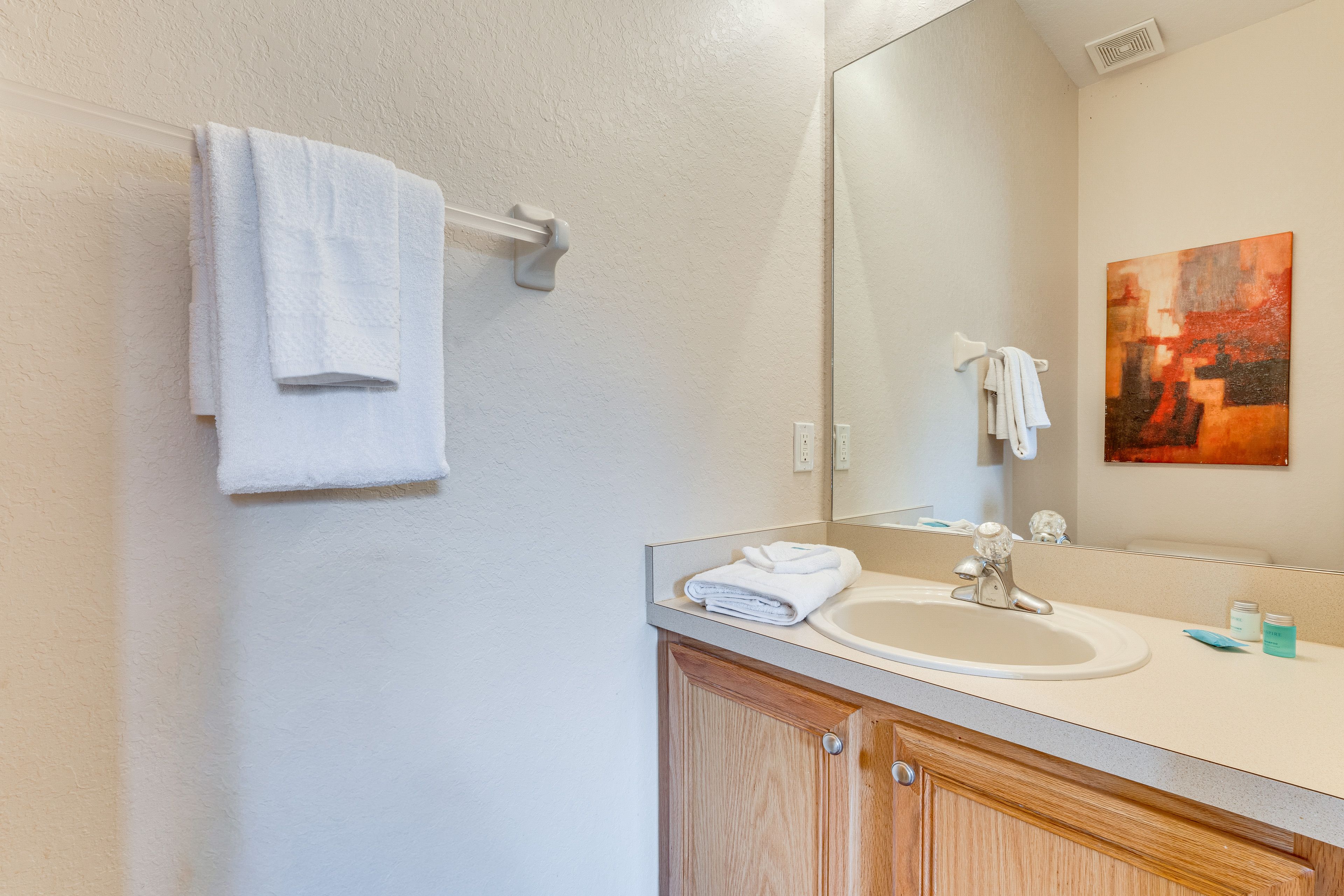 Half Bathroom | 1st Floor