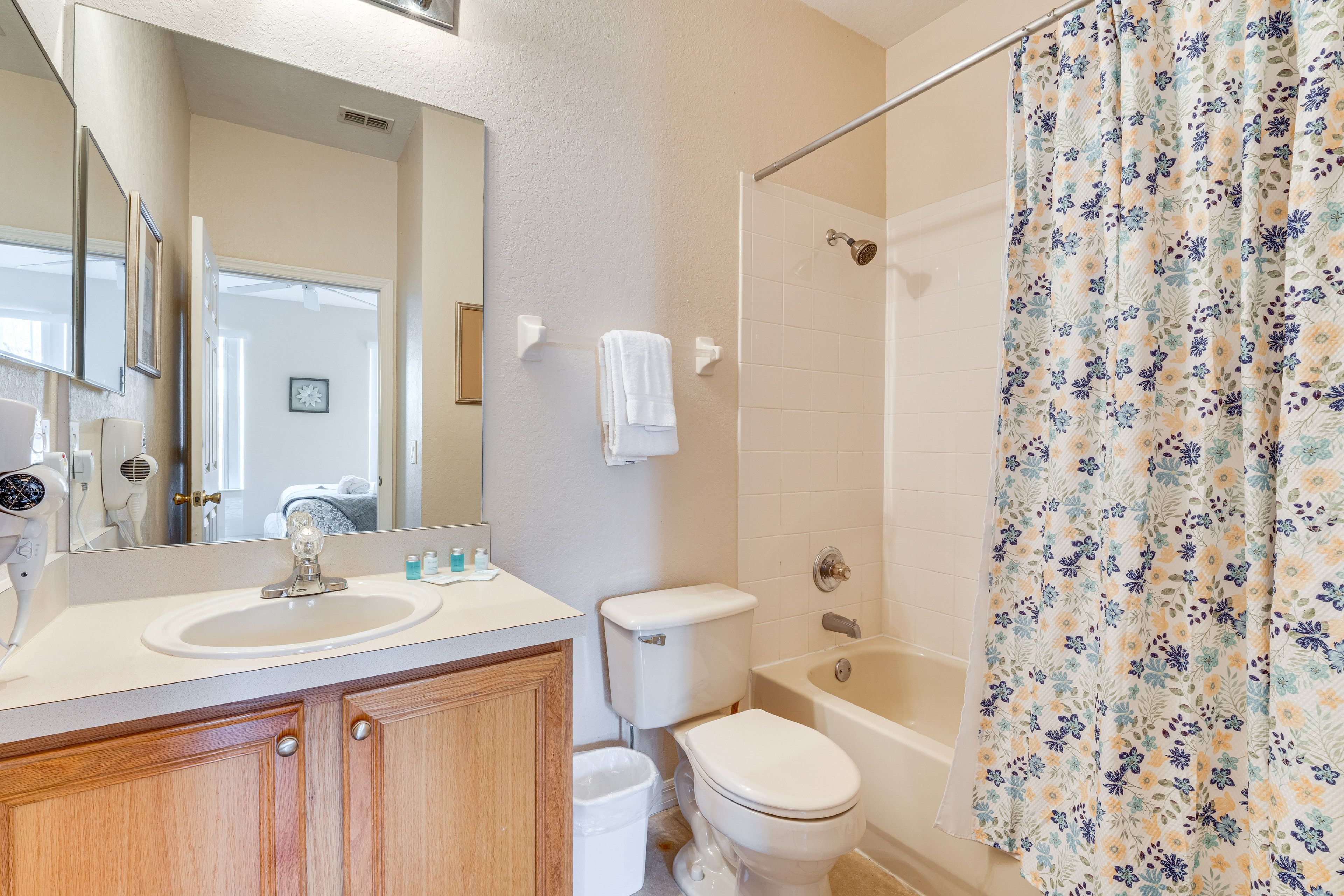 En-Suite Bathroom | 1st Floor