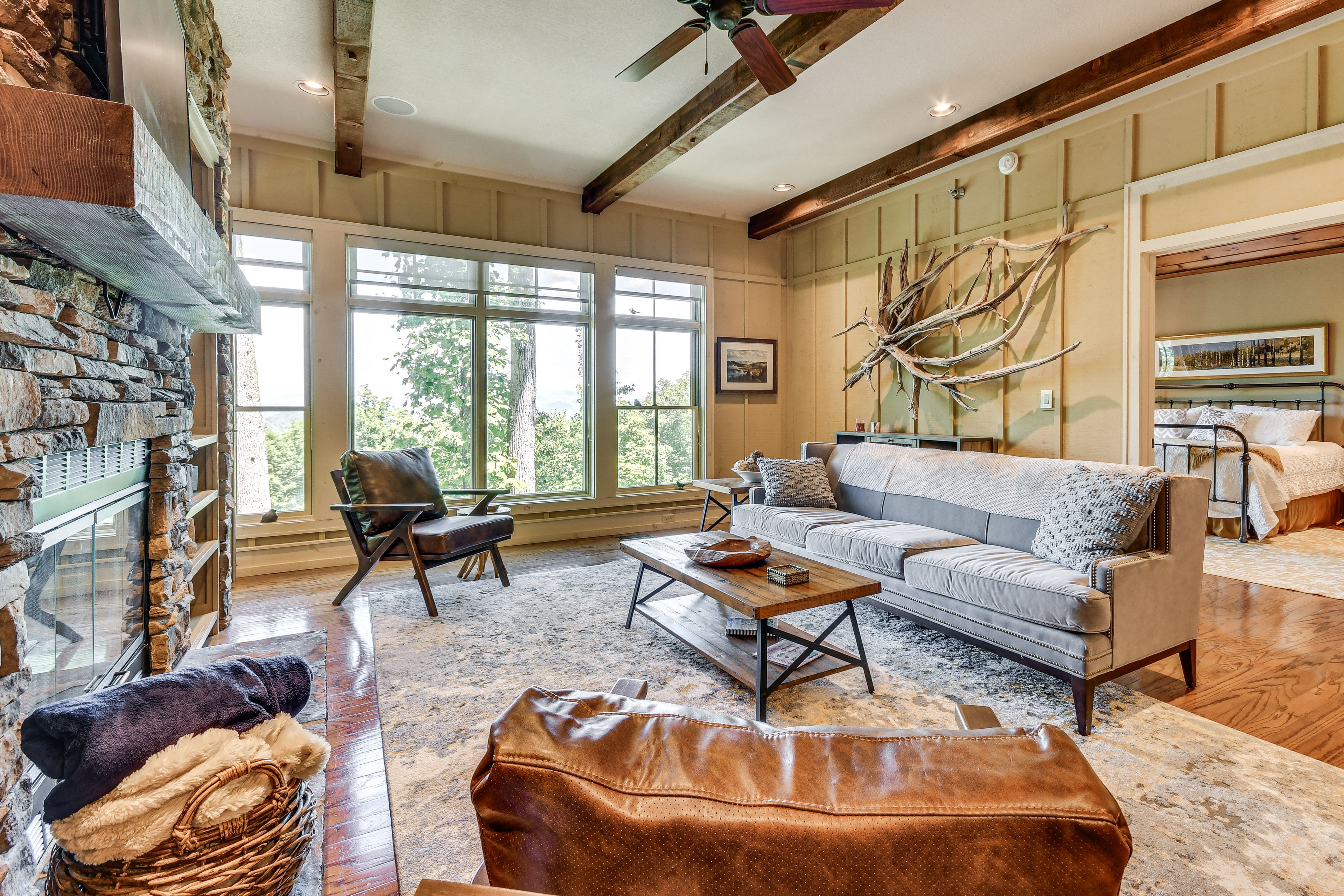 Living Room | Open Floor Plan | Central Heating & A/C