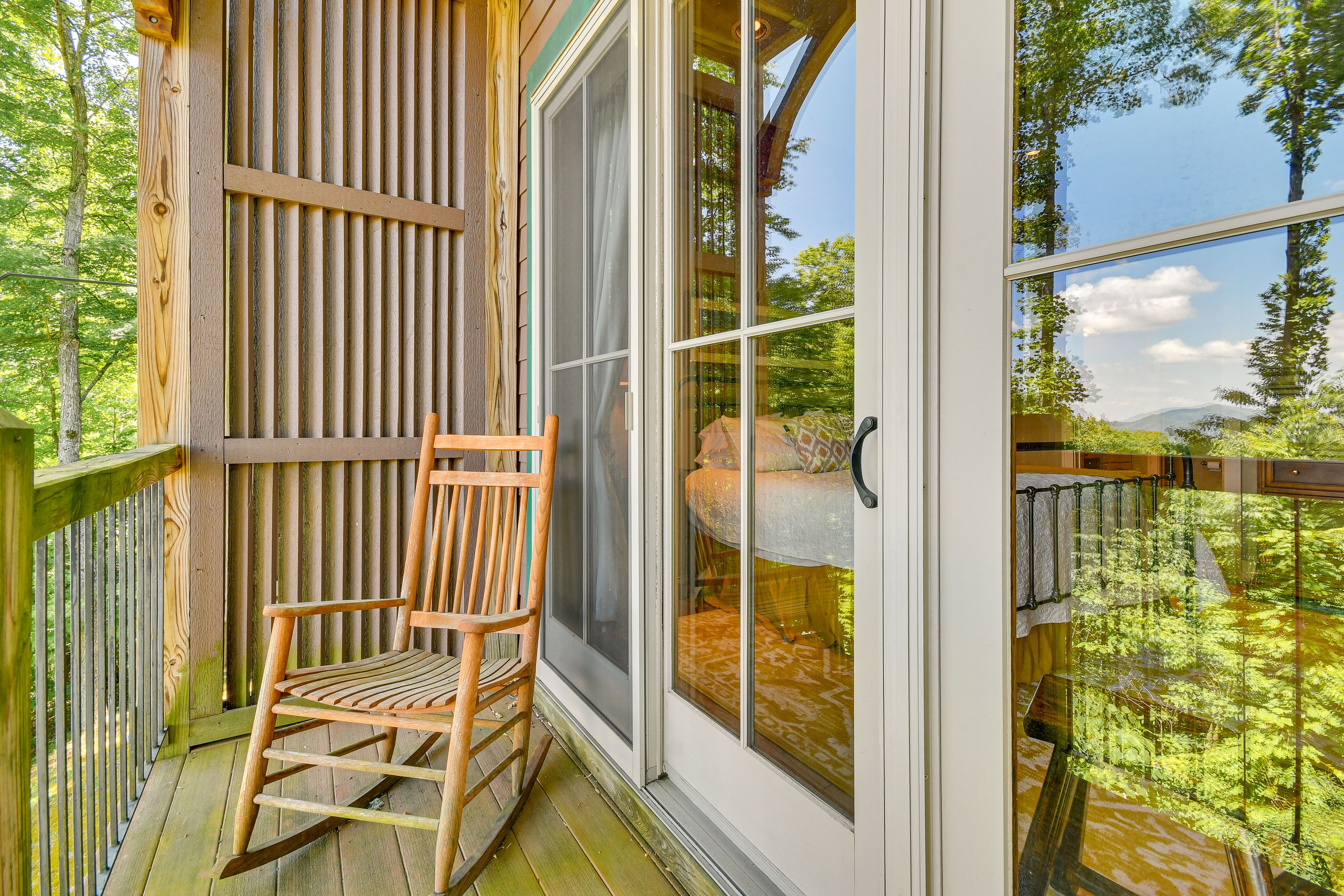 Balcony | Mountain Views