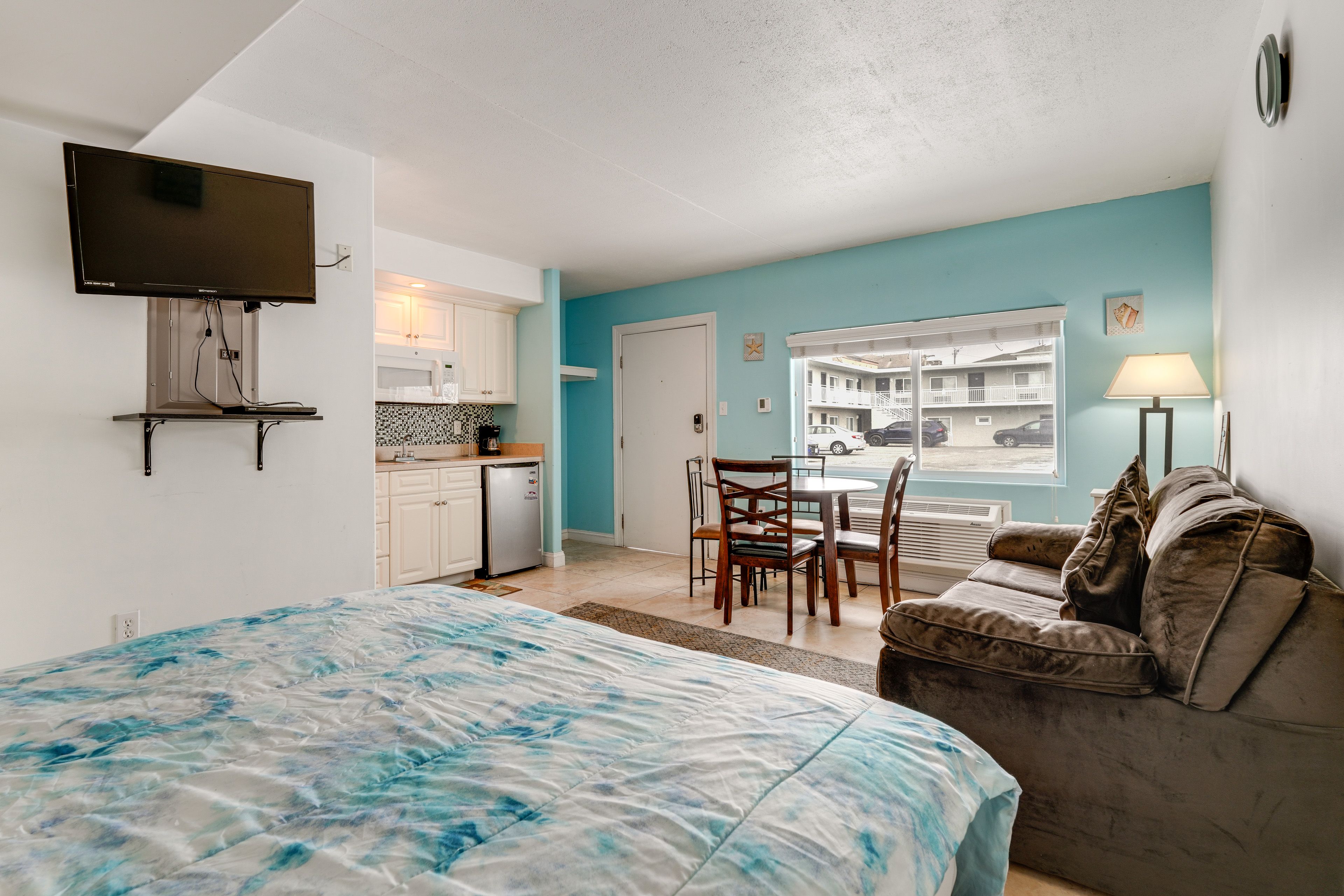 Ocean City Vacation Rental | Studio | 1BA | 270 Sq Ft | Step-Free Access