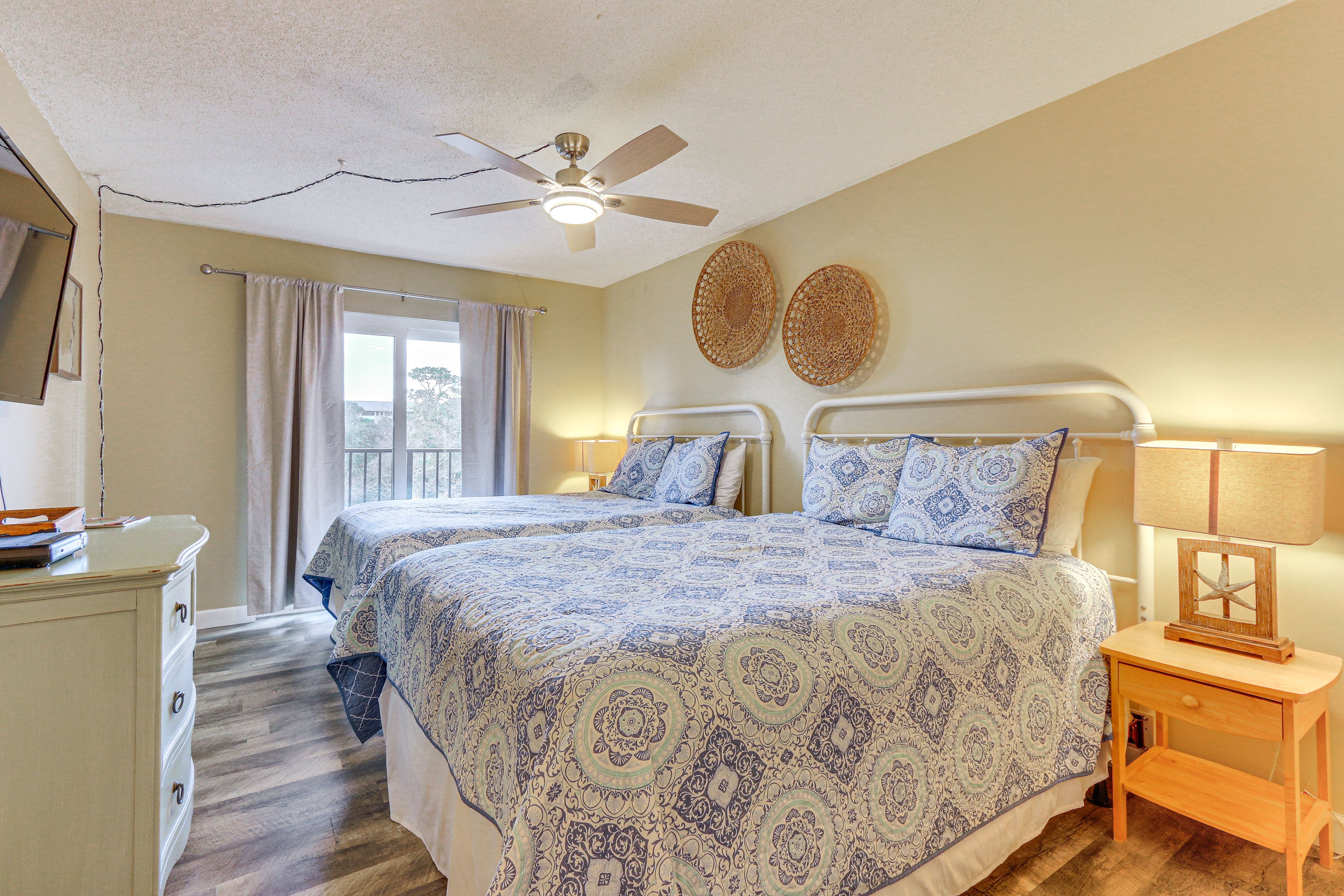 Bedroom 2 | 2 Queen Beds