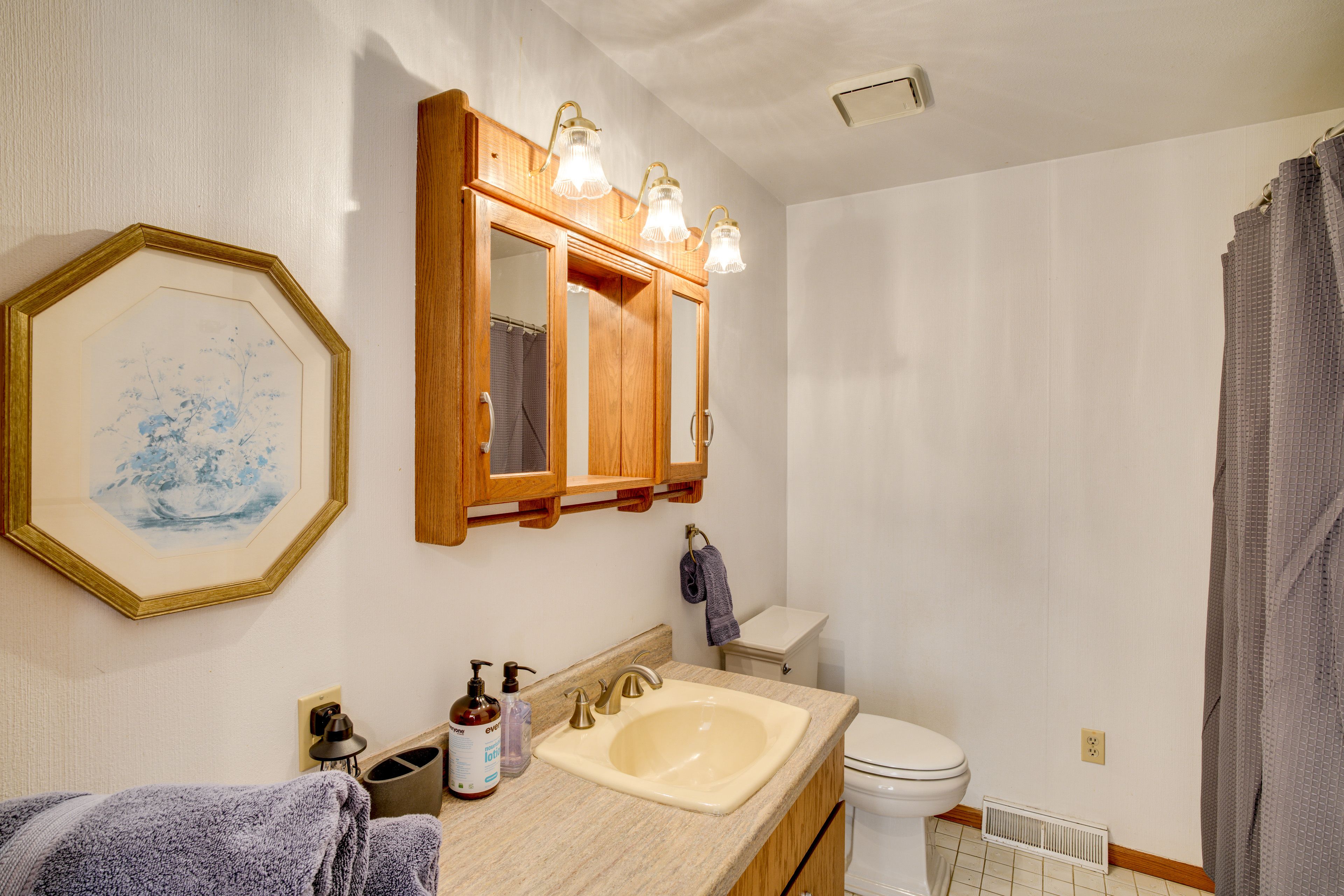 Bathroom | Towels Provided | 1st Floor