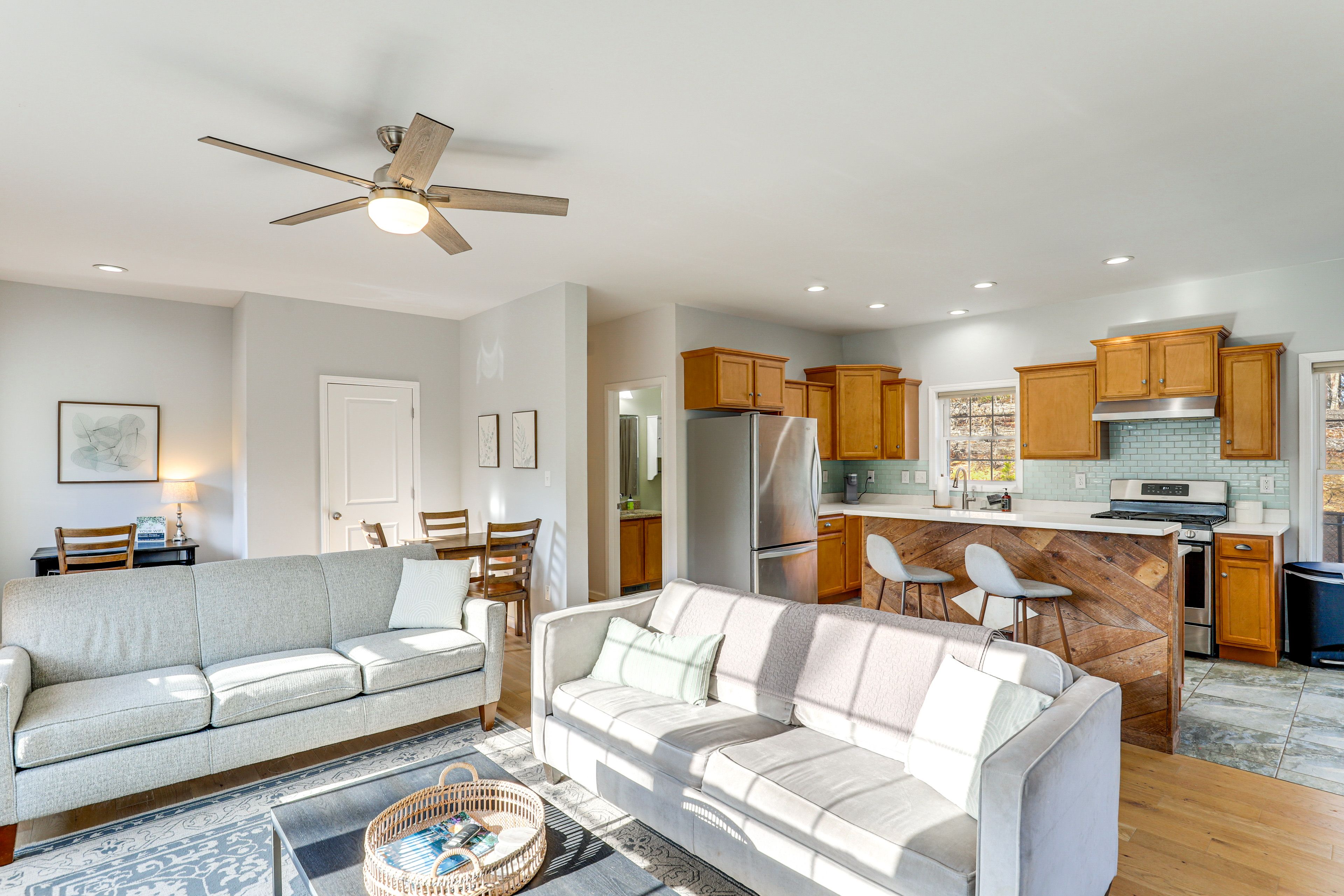 Old Fort Vacation Rental | 2BR | 2BA | 1,008 Sq Ft | 5 Steps to Enter