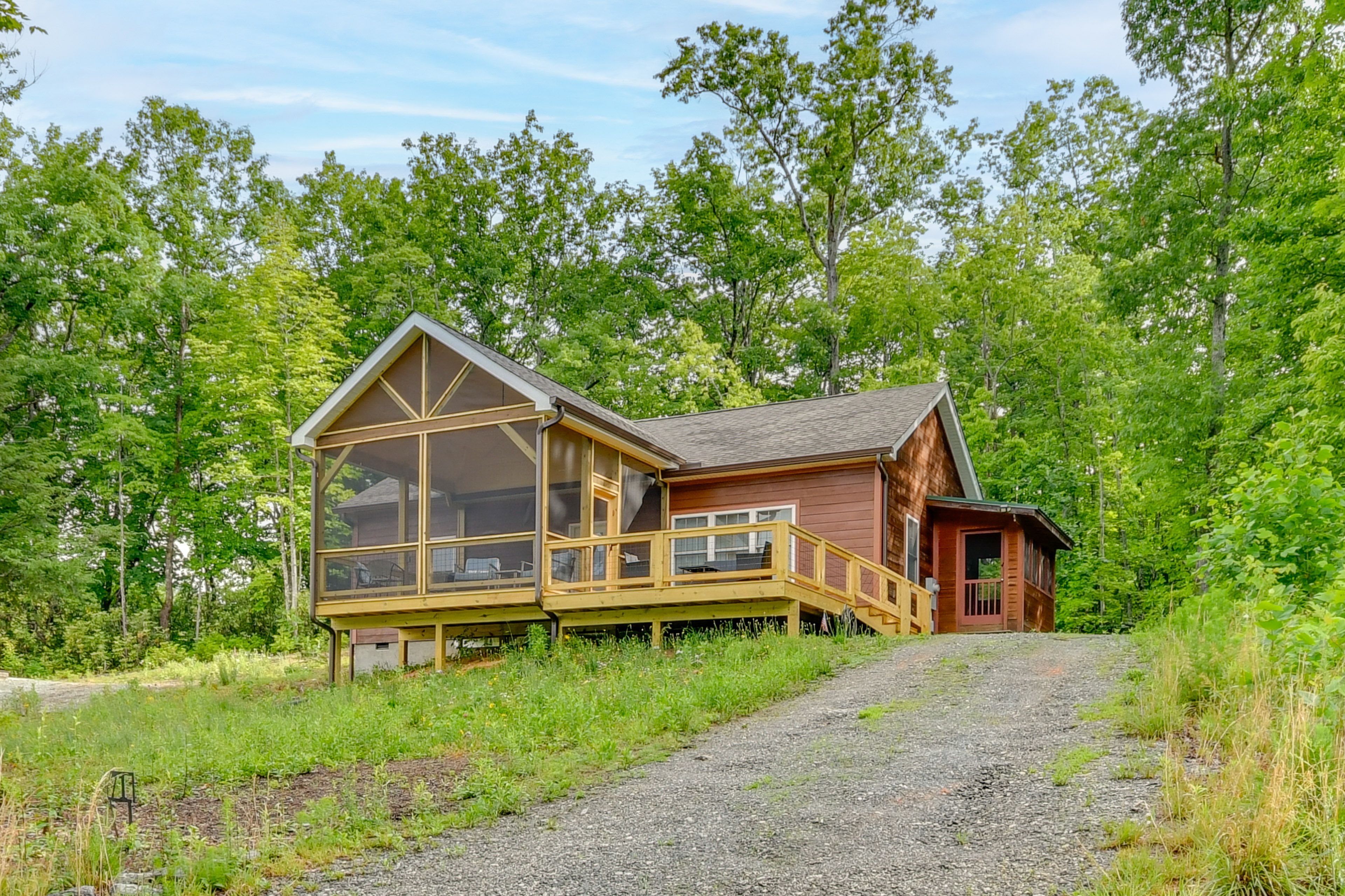 Property Exterior | Fenced Backyard | Fire Pit | Gas Grill