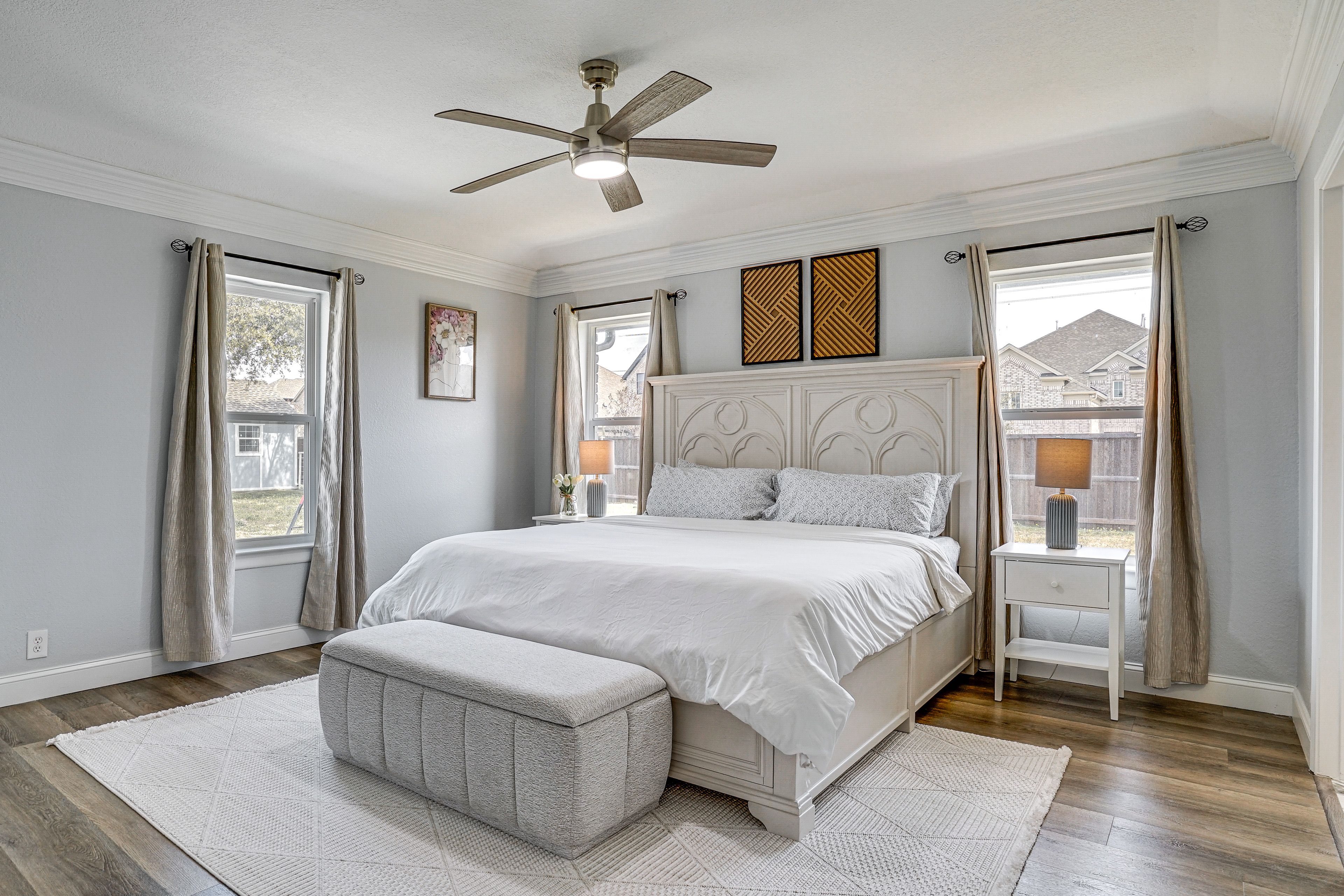 Bedroom 1 | King Bed