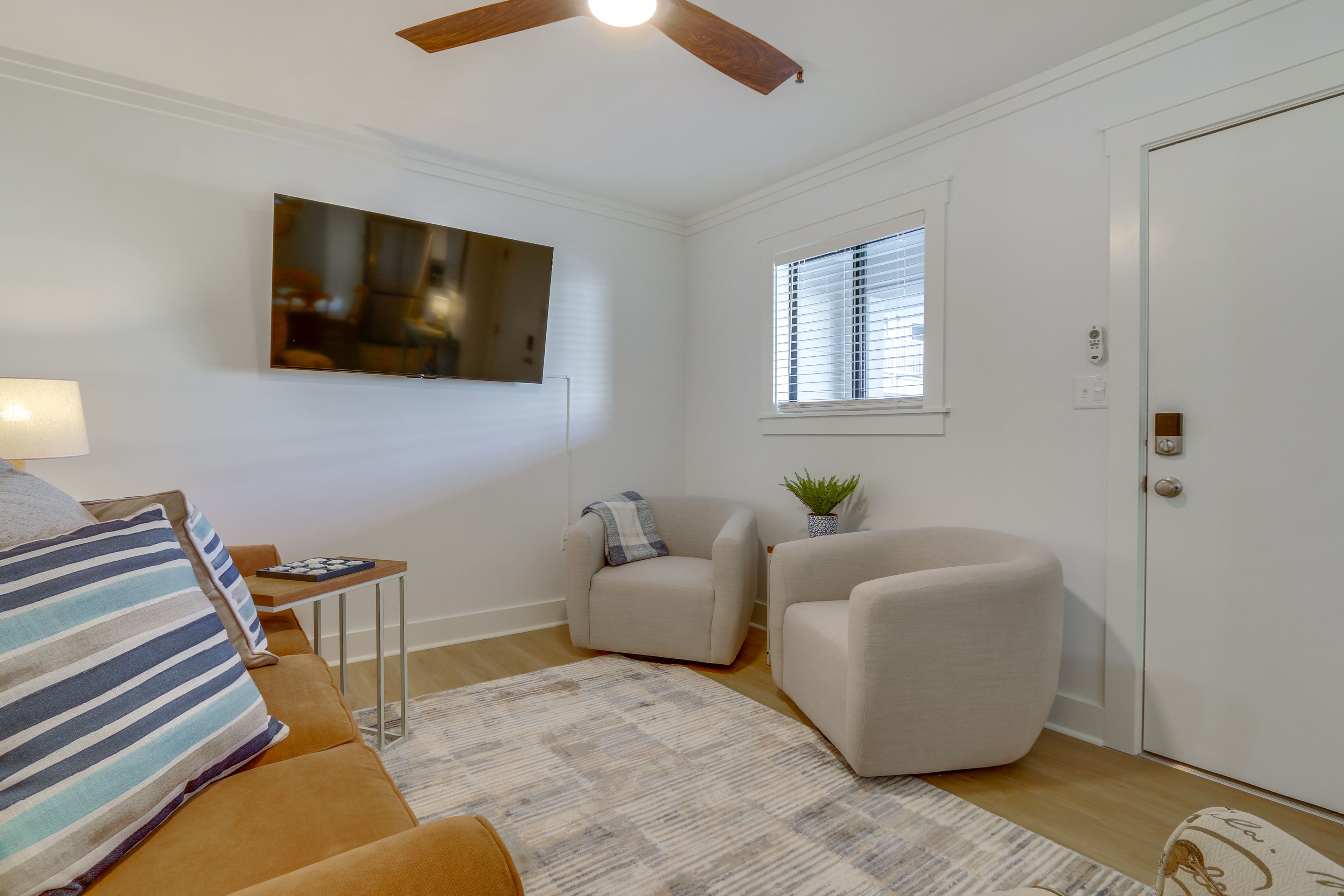 Living Room | Sleeper Sofa