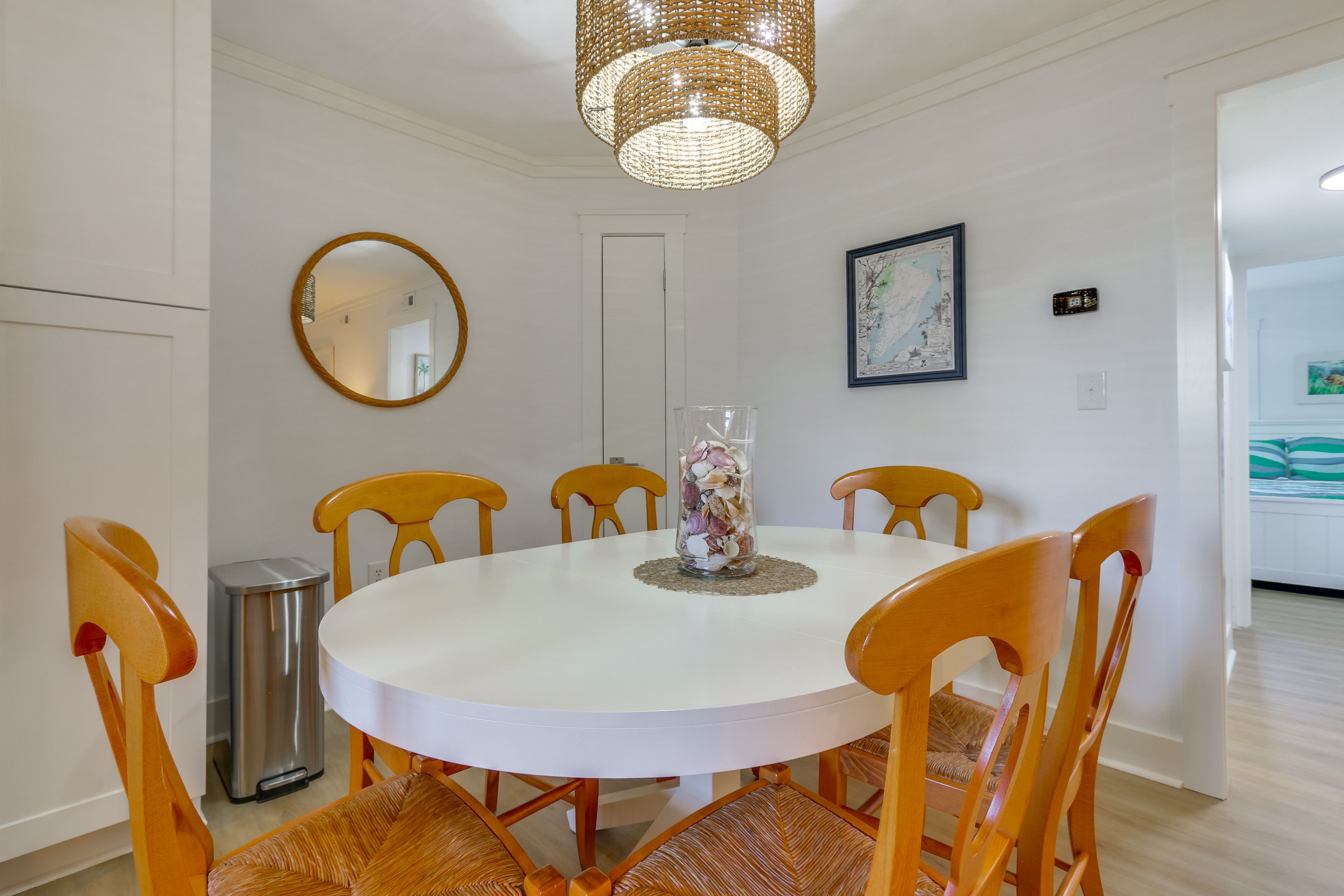 Dining Area | Dishware & Flatware