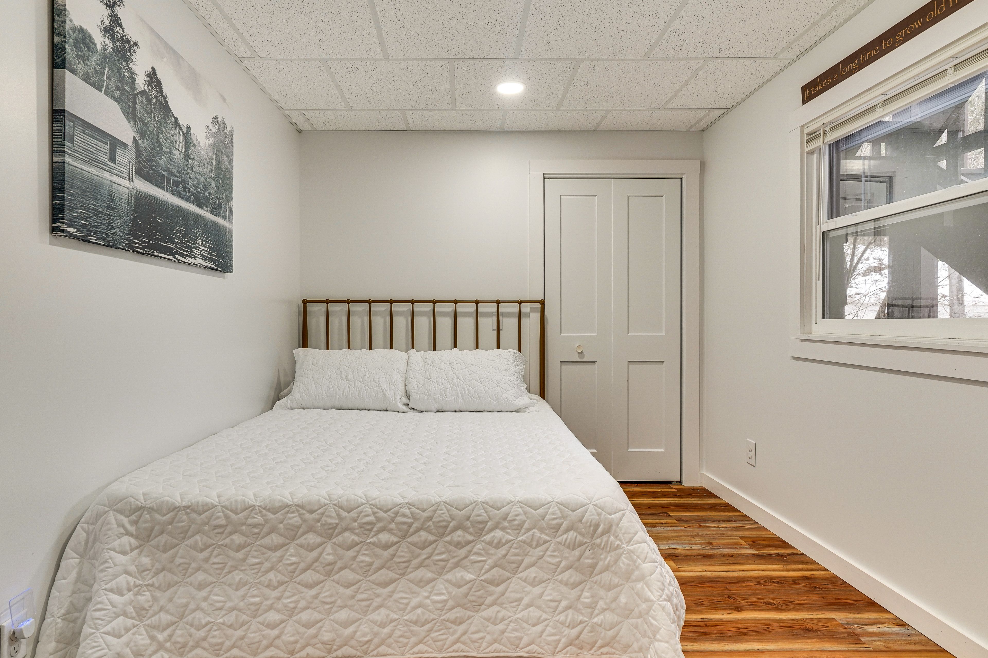 Bedroom 5 | Queen Bed | 1st Floor