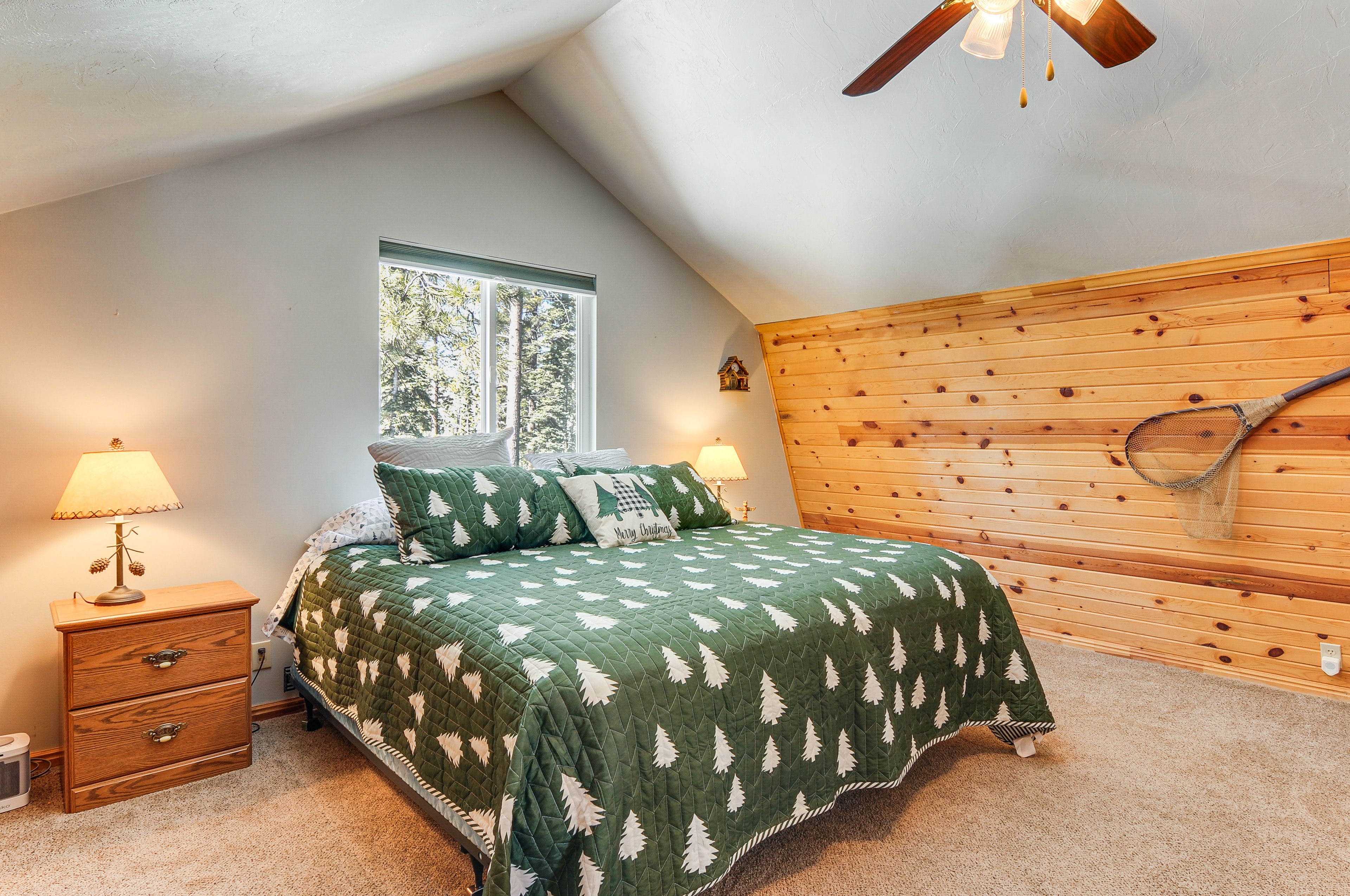 Bedroom 2 | King Bed | 2nd Floor