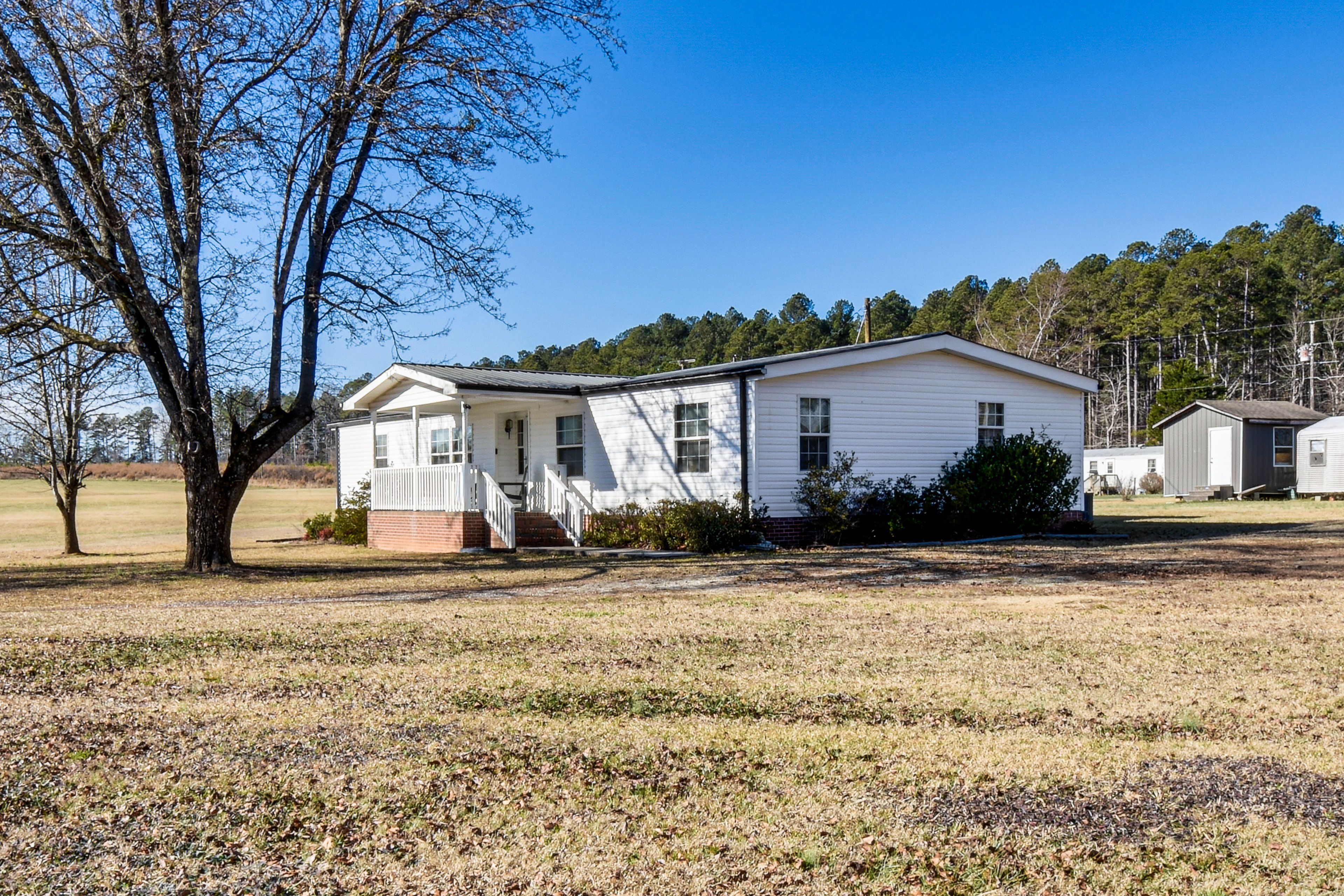 Parking | Driveway (8 Vehicles)
