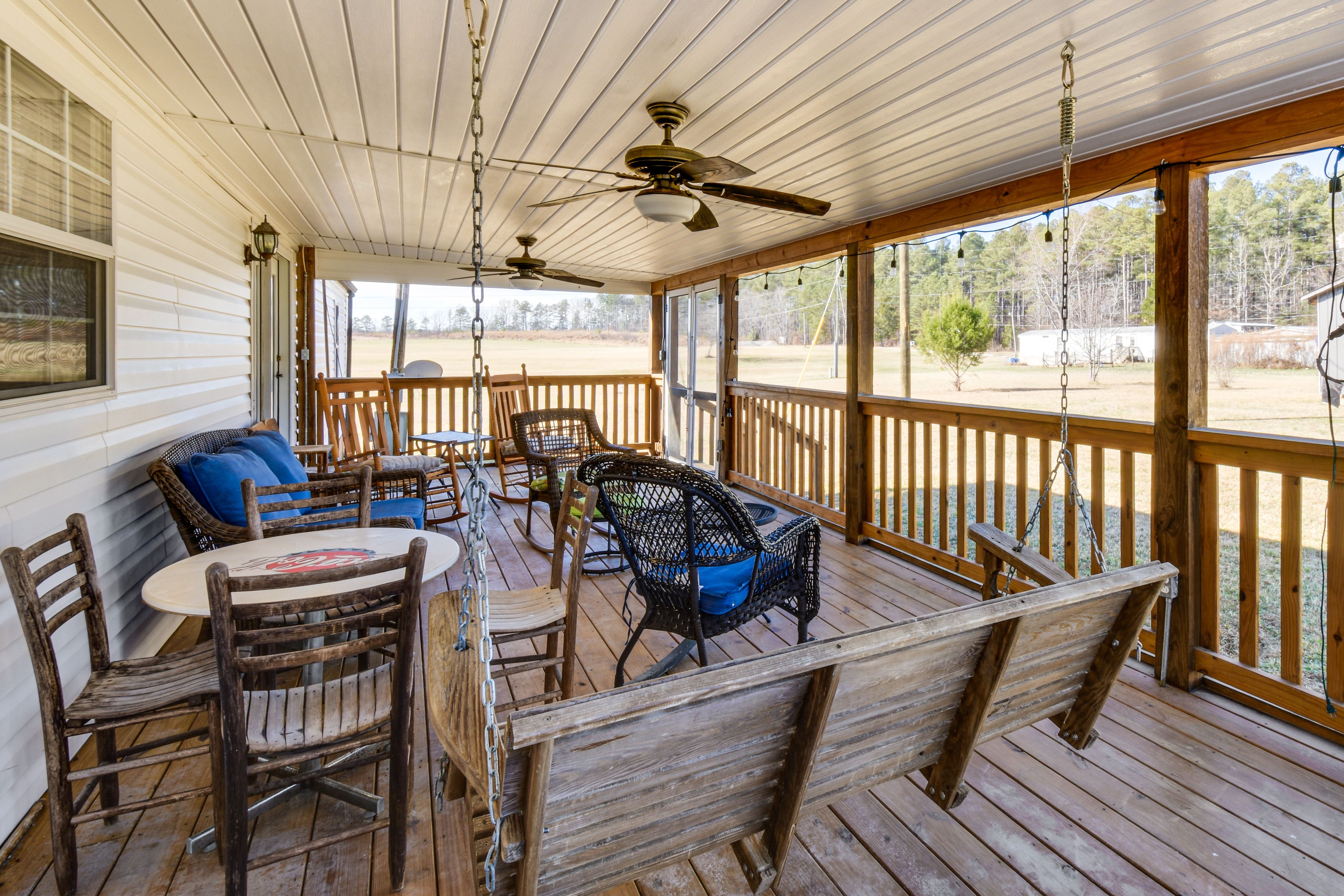 House Exterior | Screened Back Porch | Dining Area