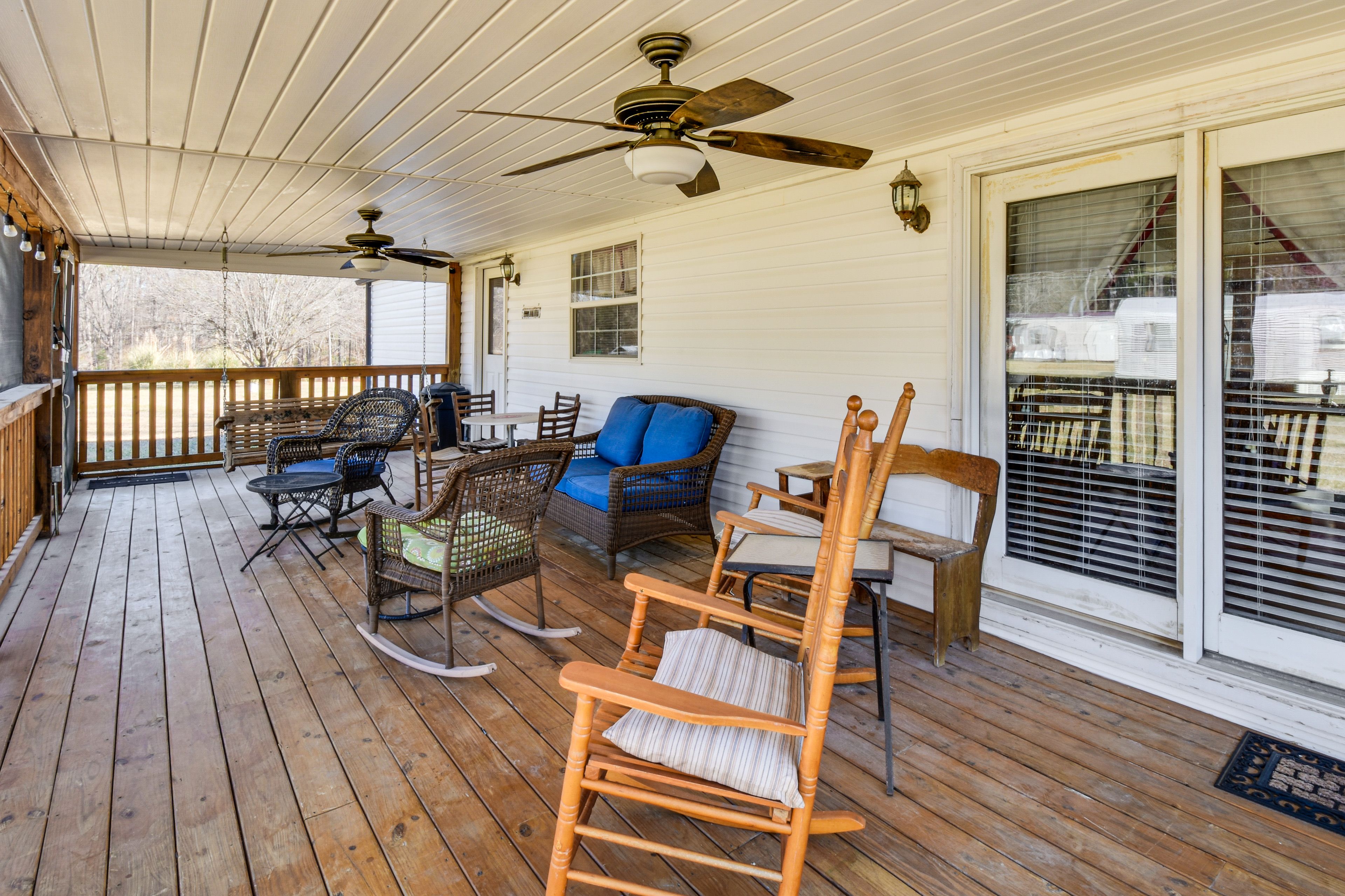 House Exterior | Screened Back Porch | Dining Area