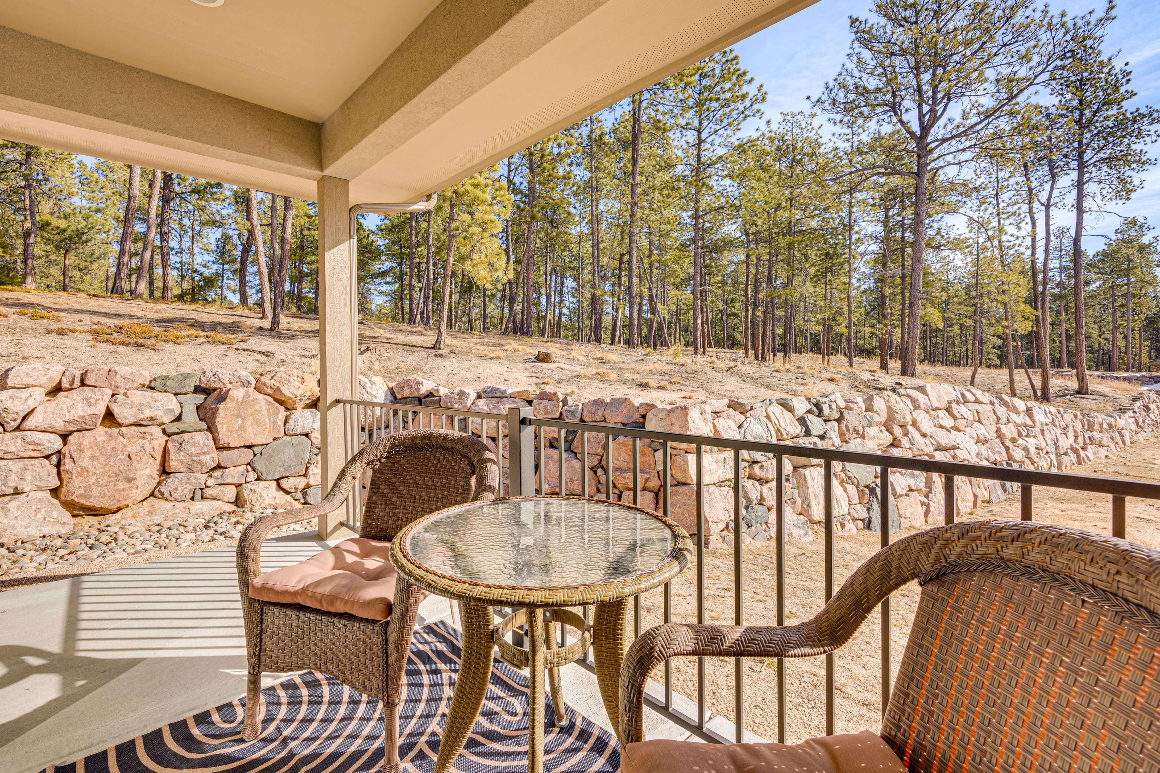 Private Patio | 6 Mi to the United States Air Force Academy