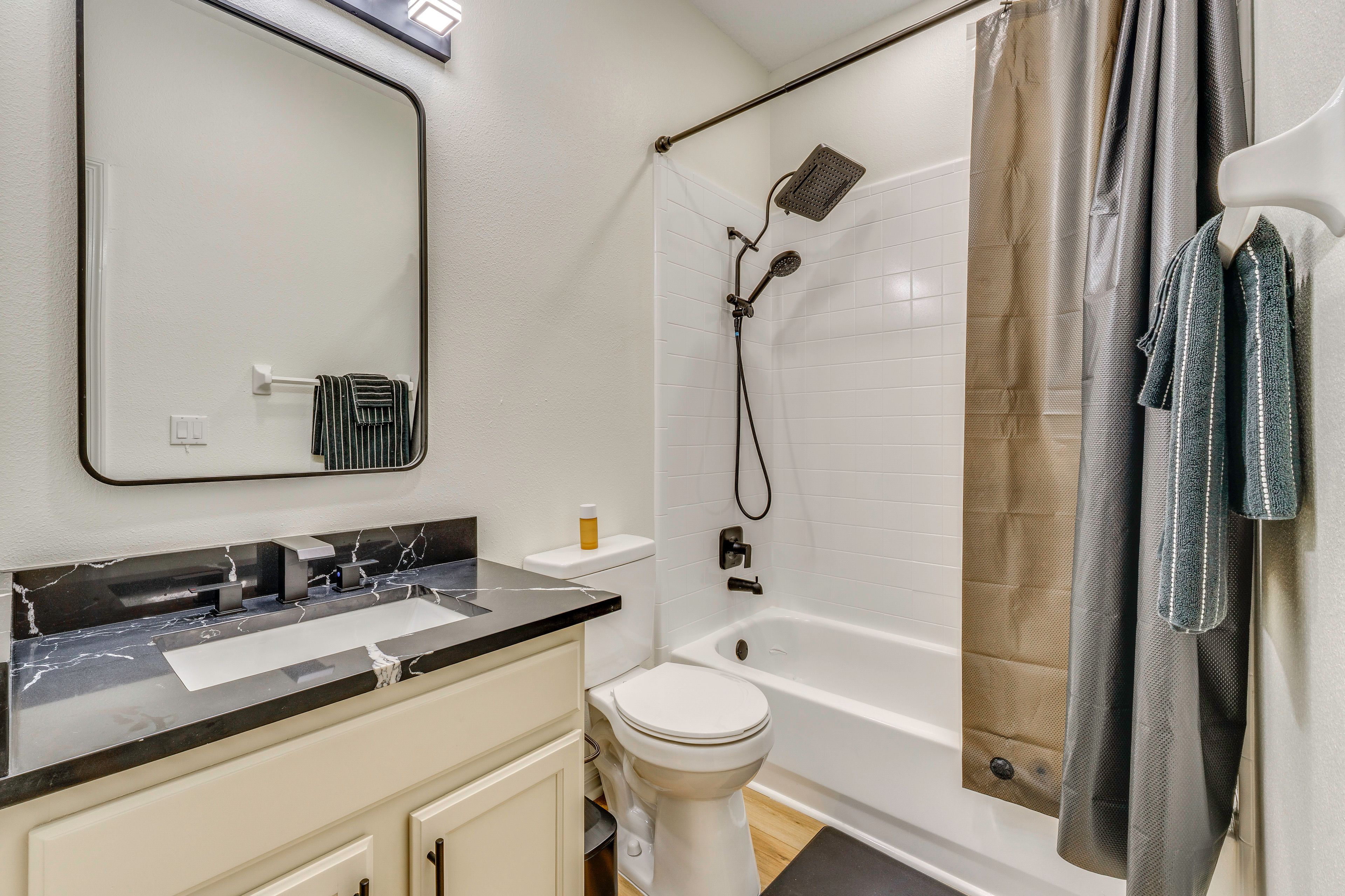 Full Bathroom