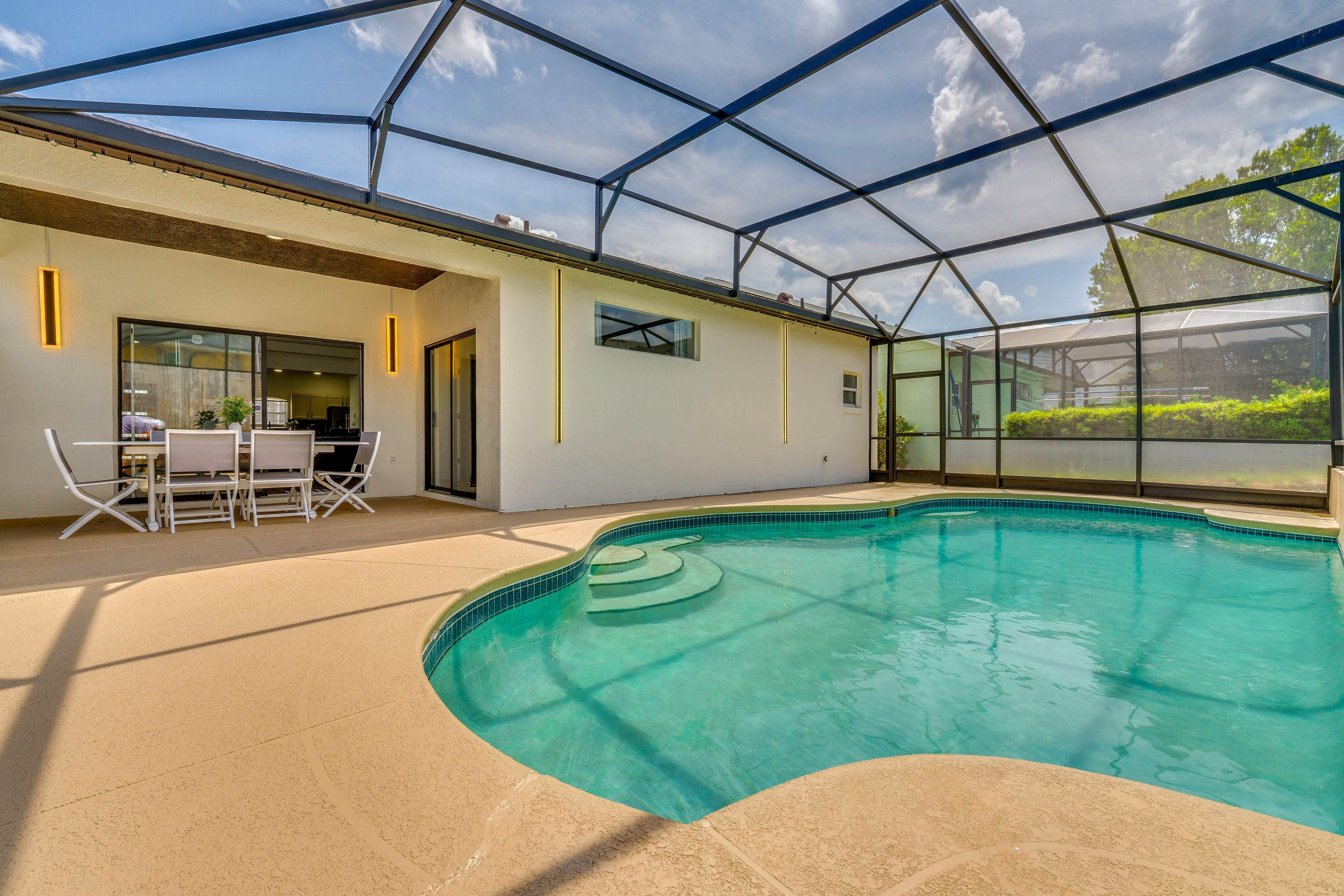 Kissimmee Vacation Rental | 3BR | 2BA | 1,600 Sq Ft | Threshold Step to Enter