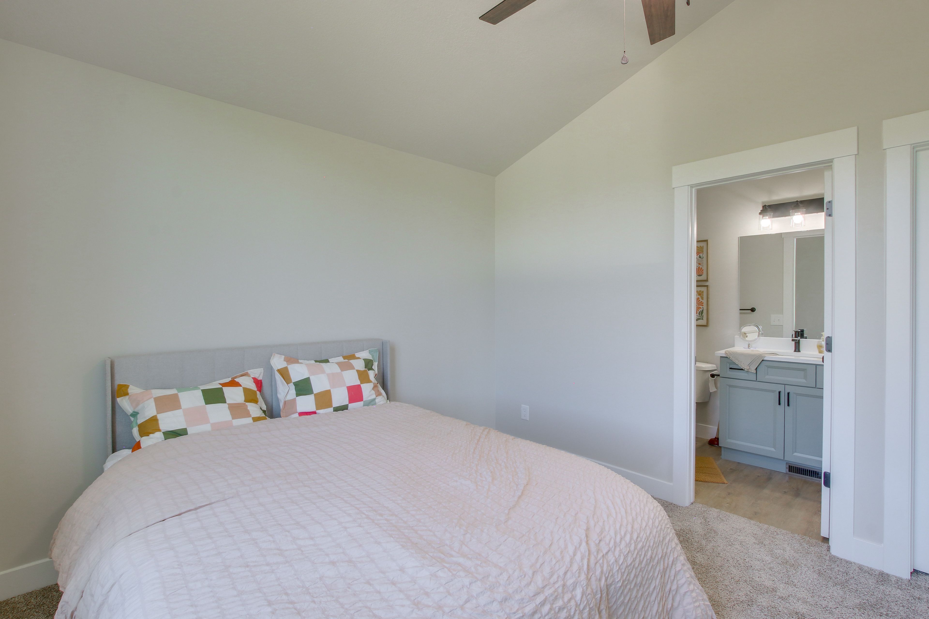 Bedroom 2 | Queen Bed | Twin Bunk Bed | Main Floor