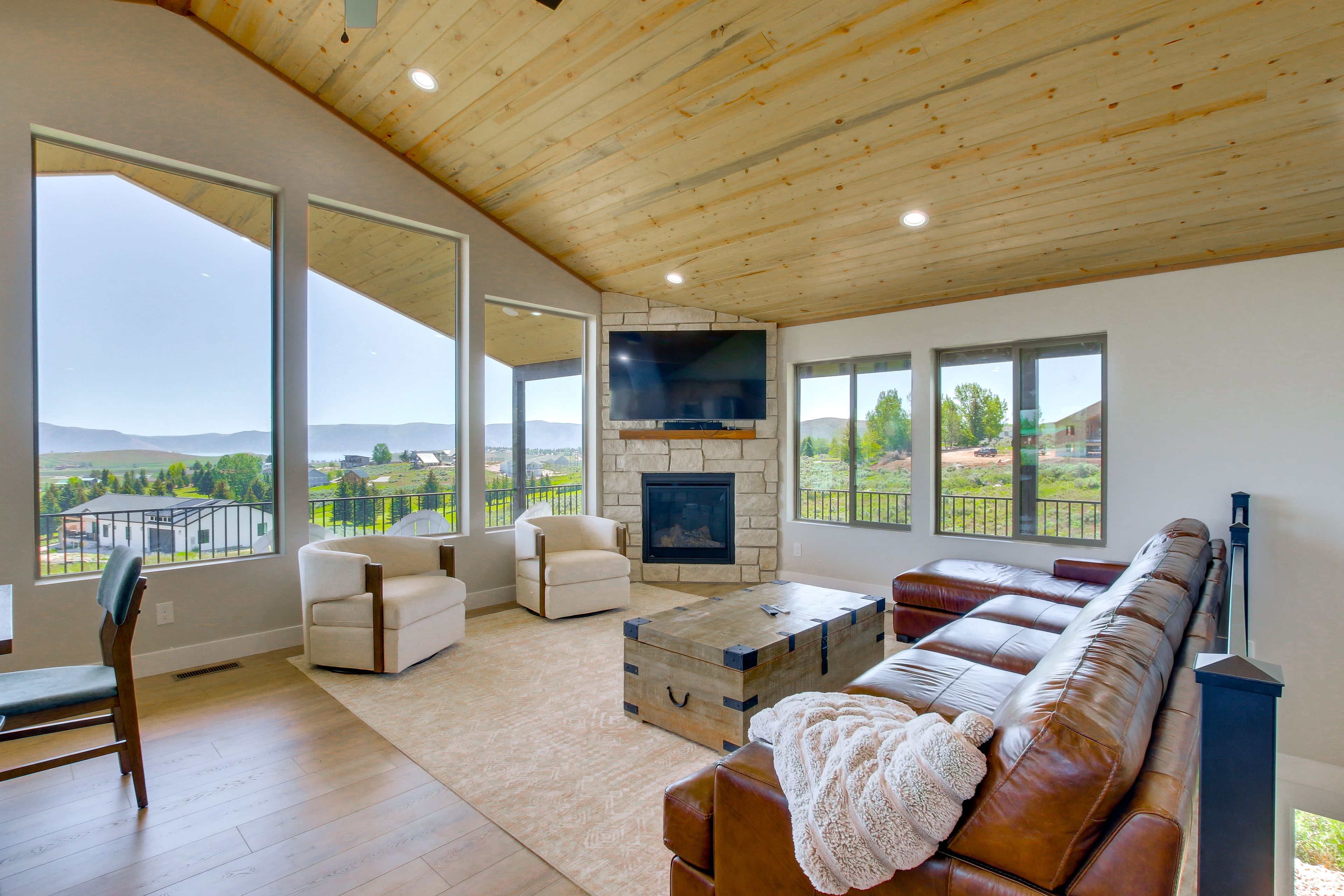 Garden City Vacation Rental | 4BR | 4BA | 2,400 Sq Ft