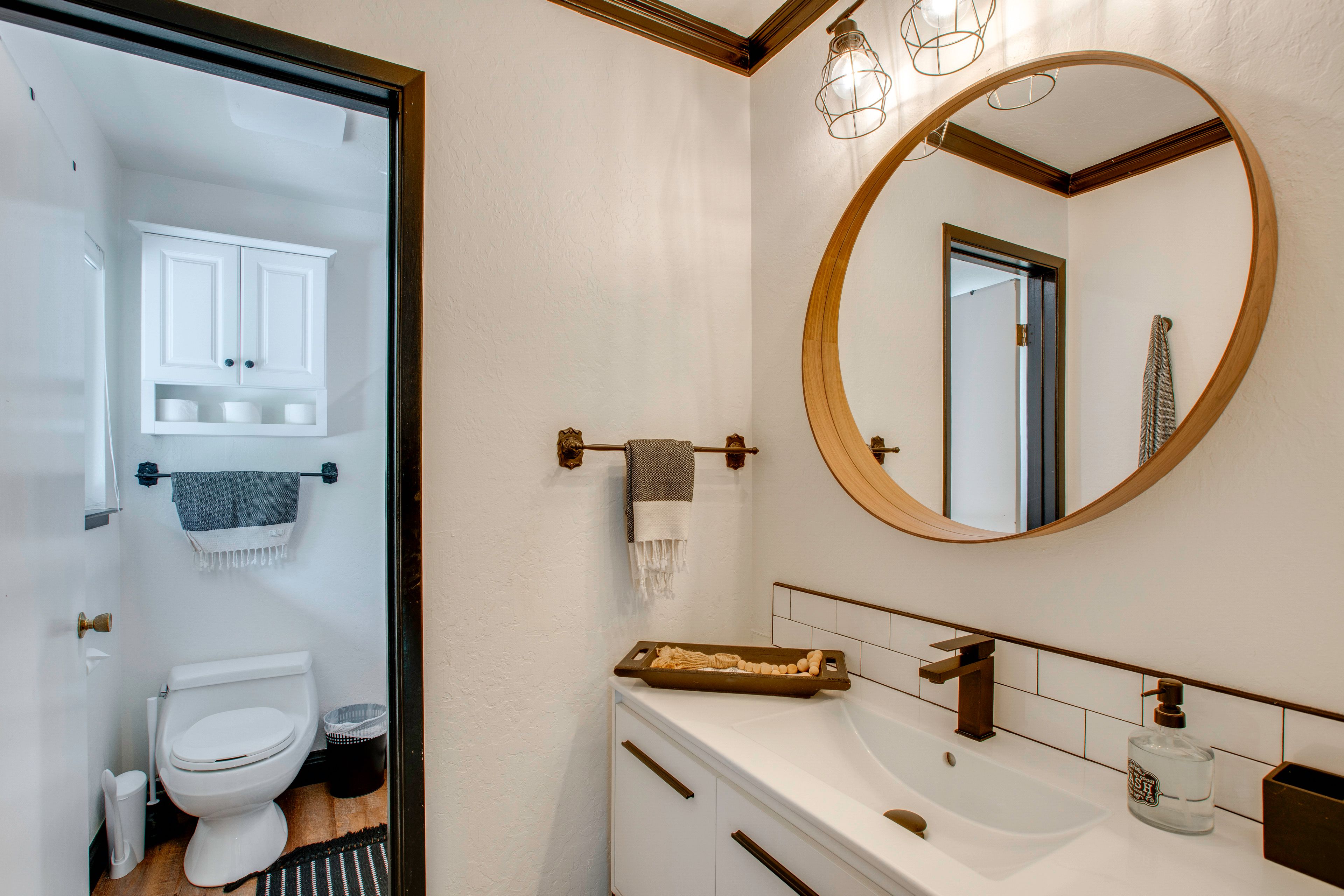 En-Suite Bathroom | 2nd Floor