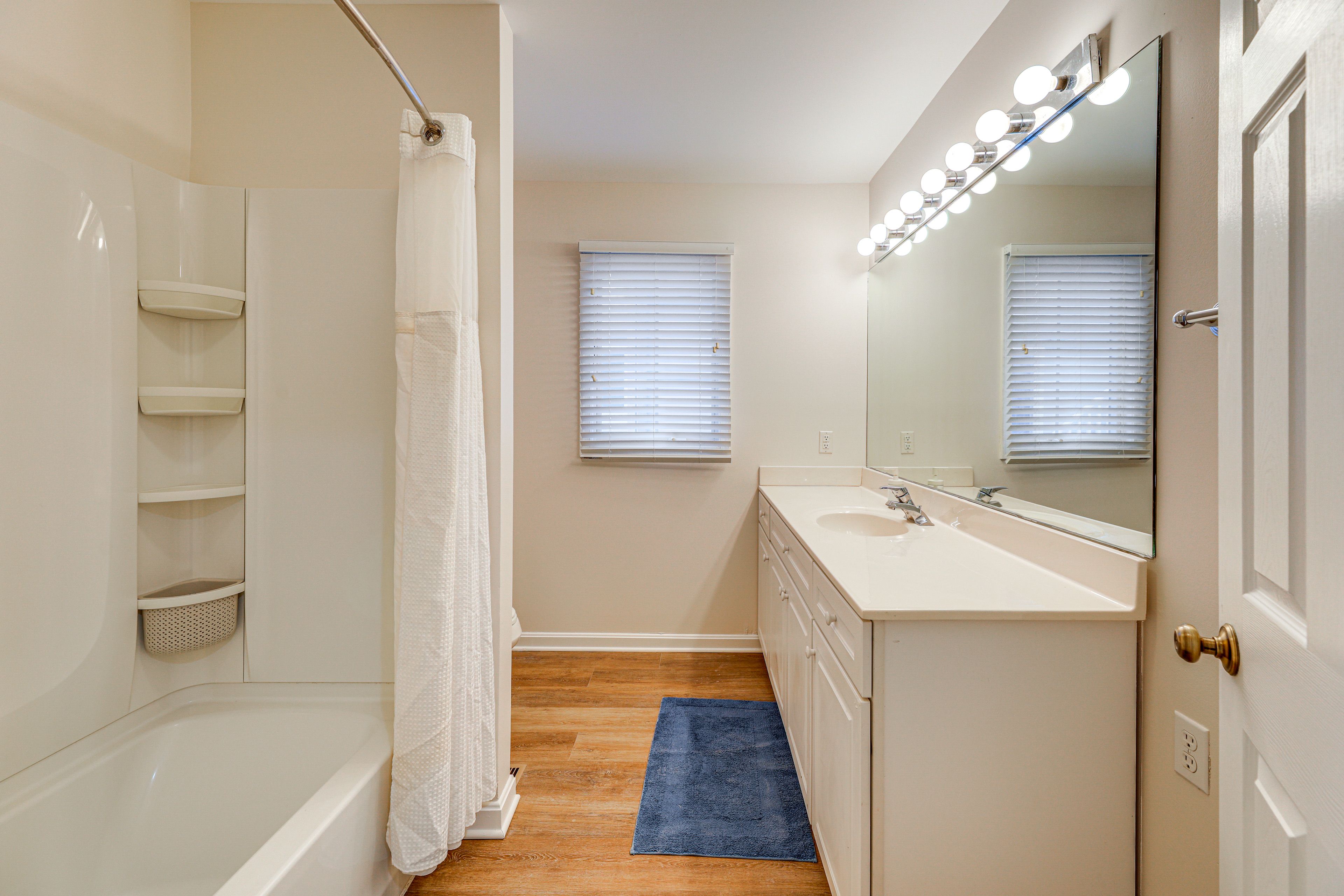 Full Bathroom | Lower Level