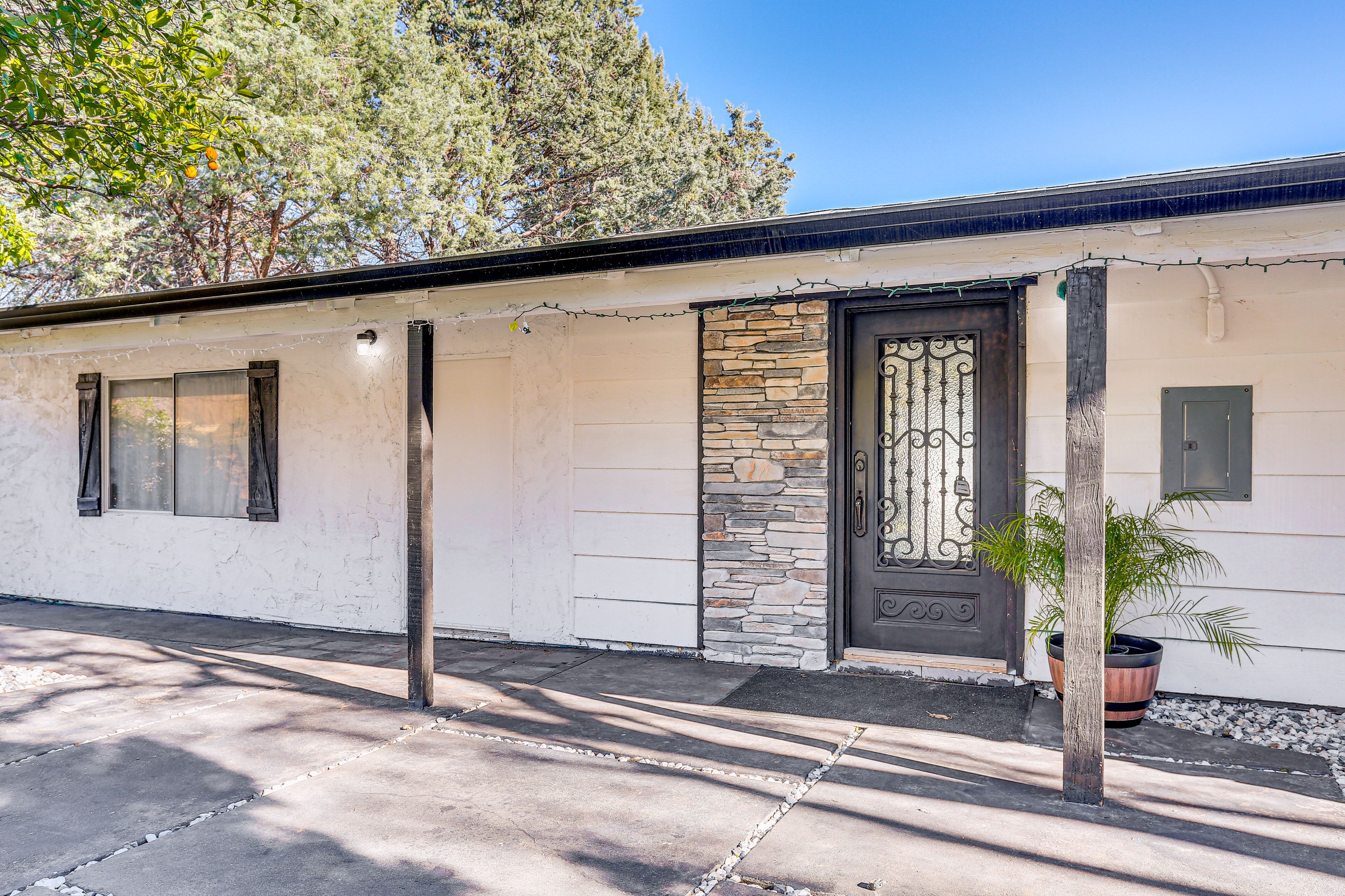 Property Exterior | Single-Story Home