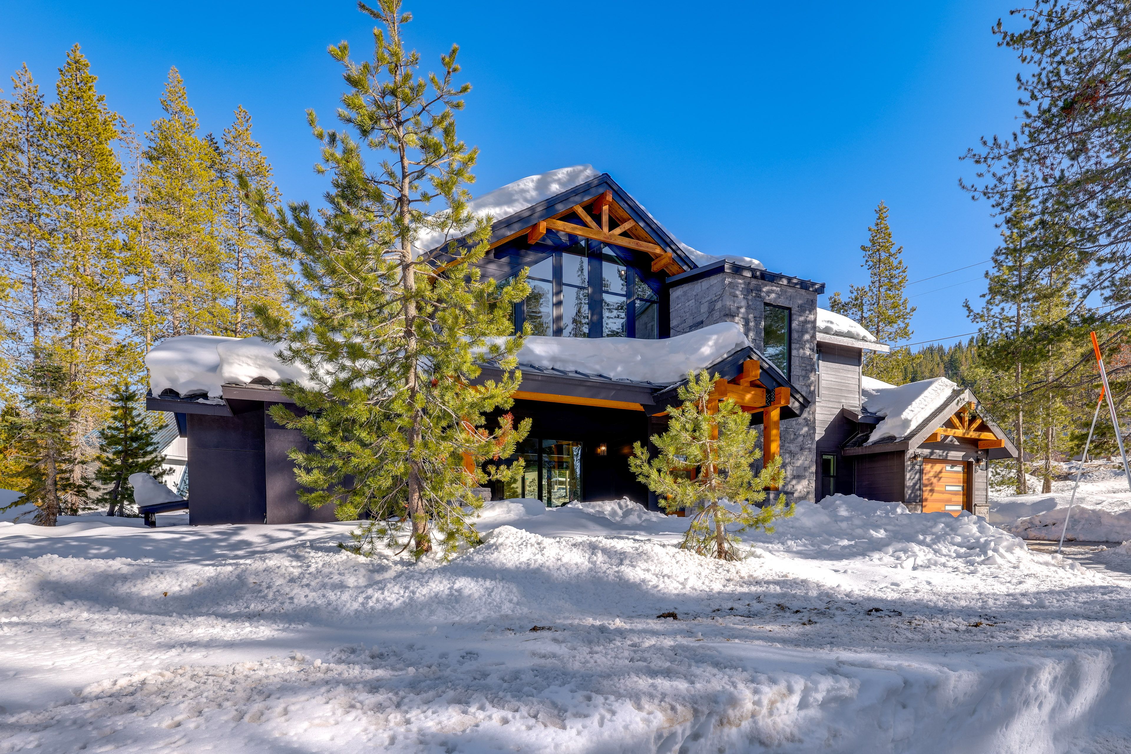 Parking | Garage (1 Vehicle) | Driveway (2 Vehicles)