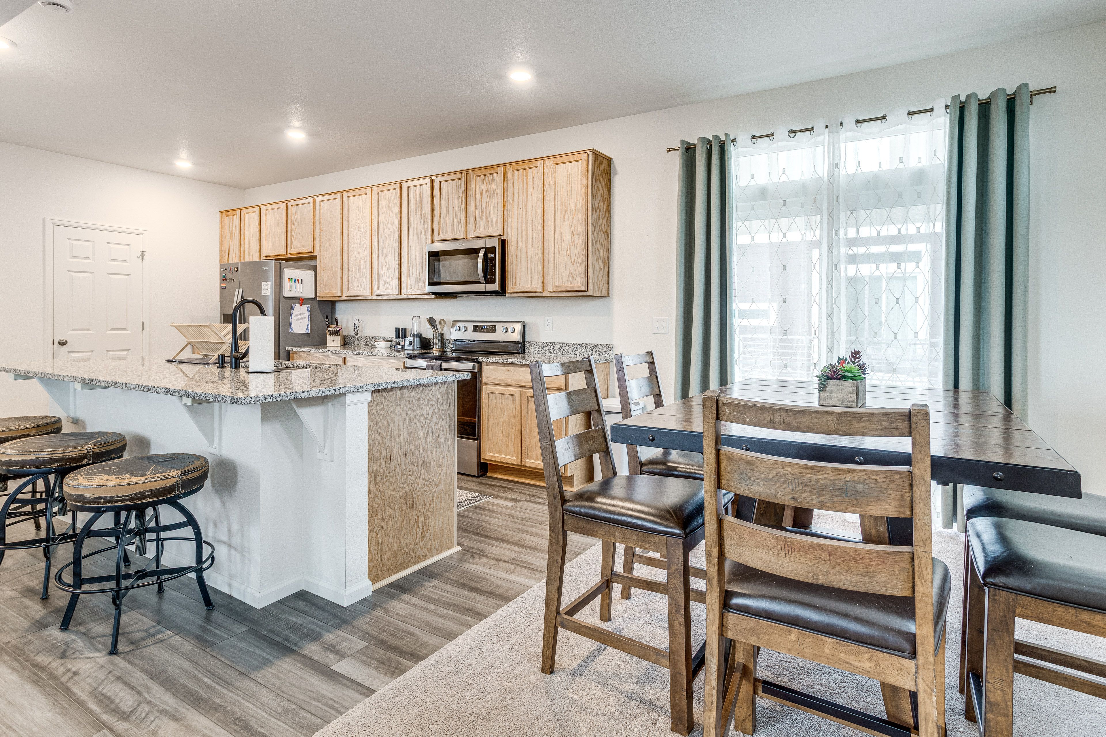 Dining Area | Main Floor