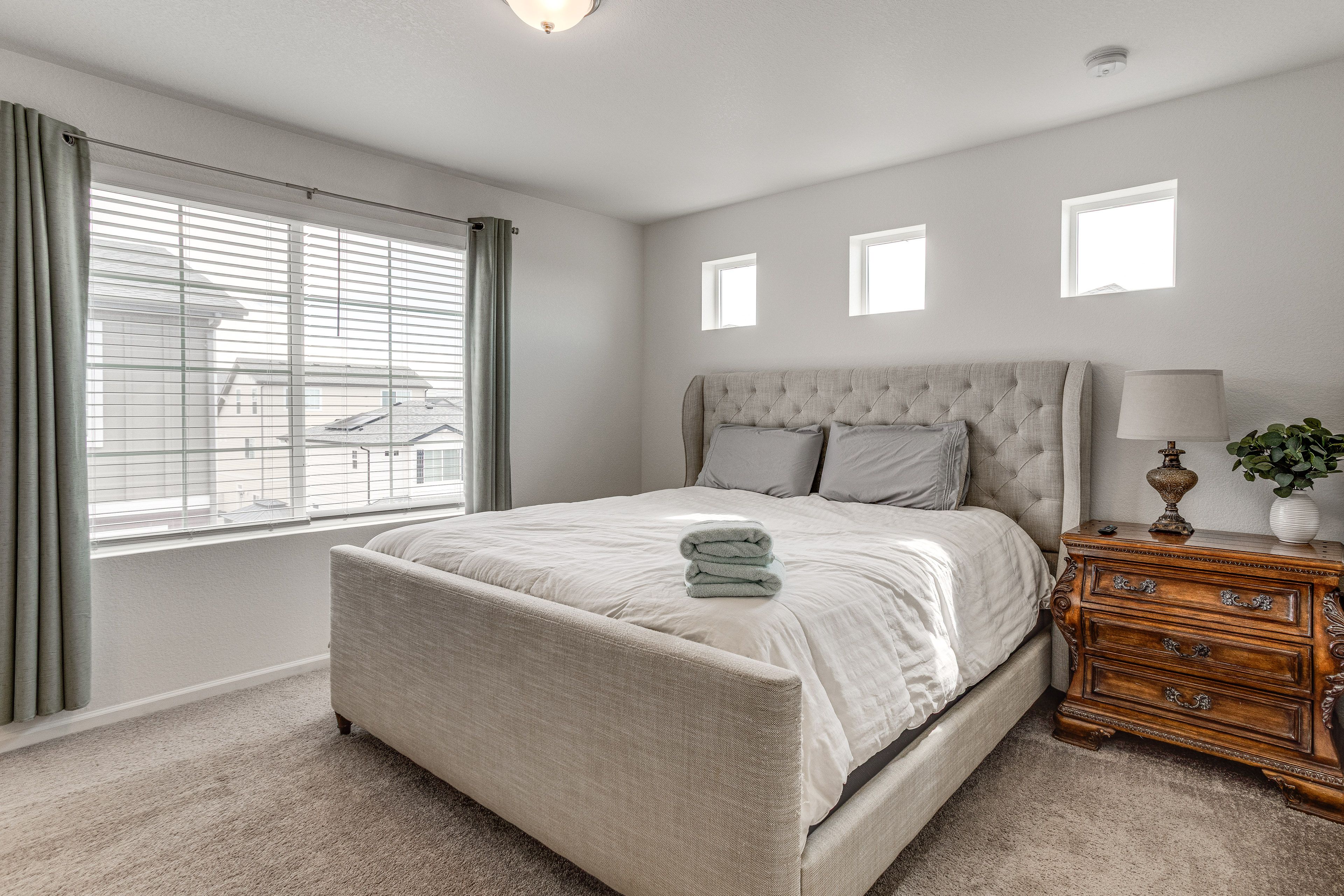 Bedroom 1 | King Bed | Upper Floor