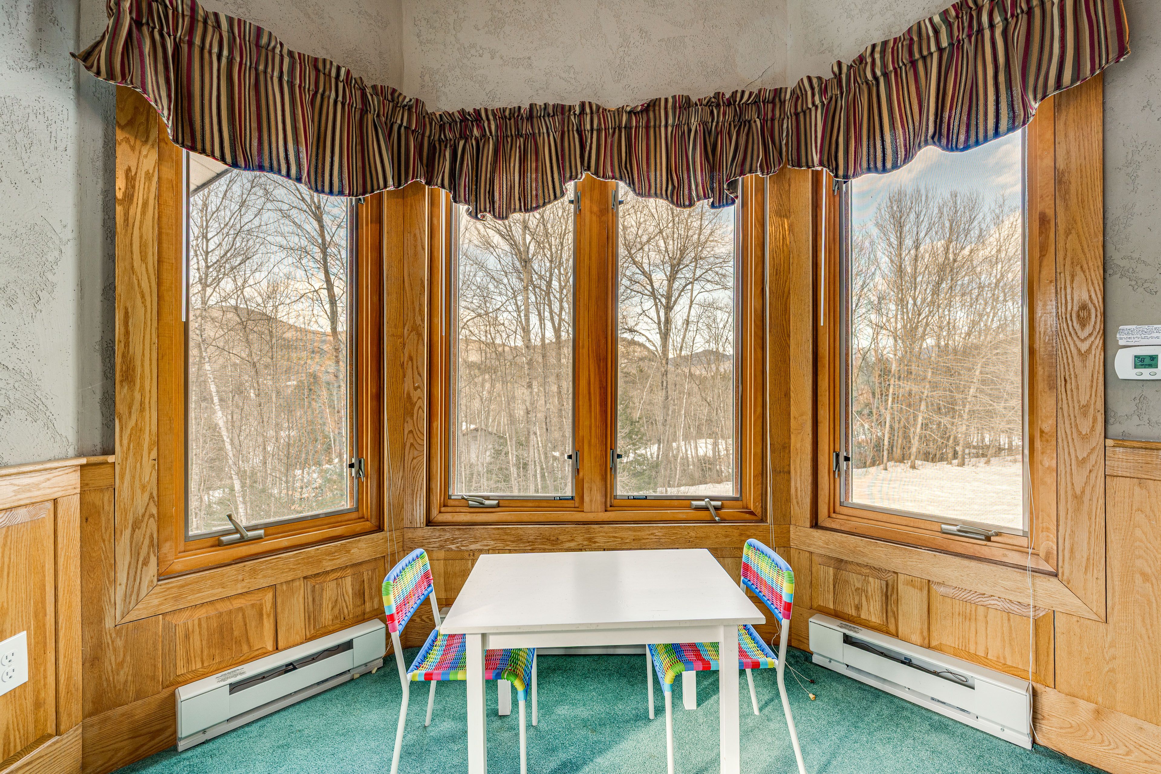 Kids' Dining Area | Main Floor