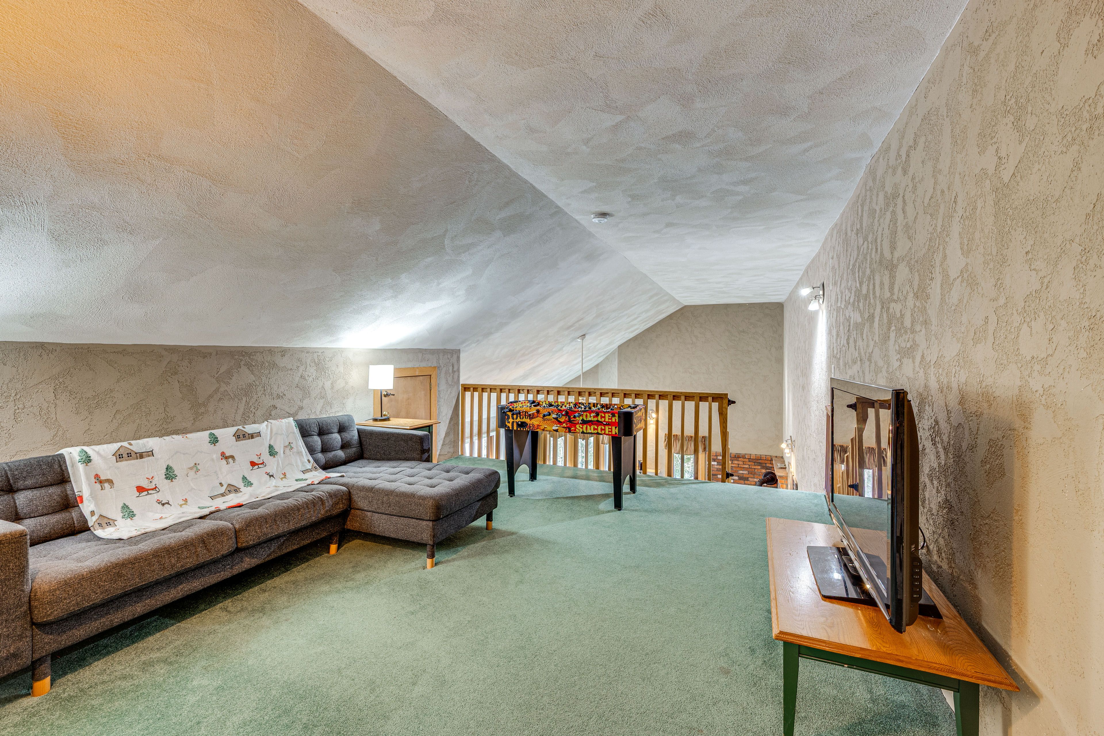 Loft Lounge Area | Foosball Table | 2-Story Condo