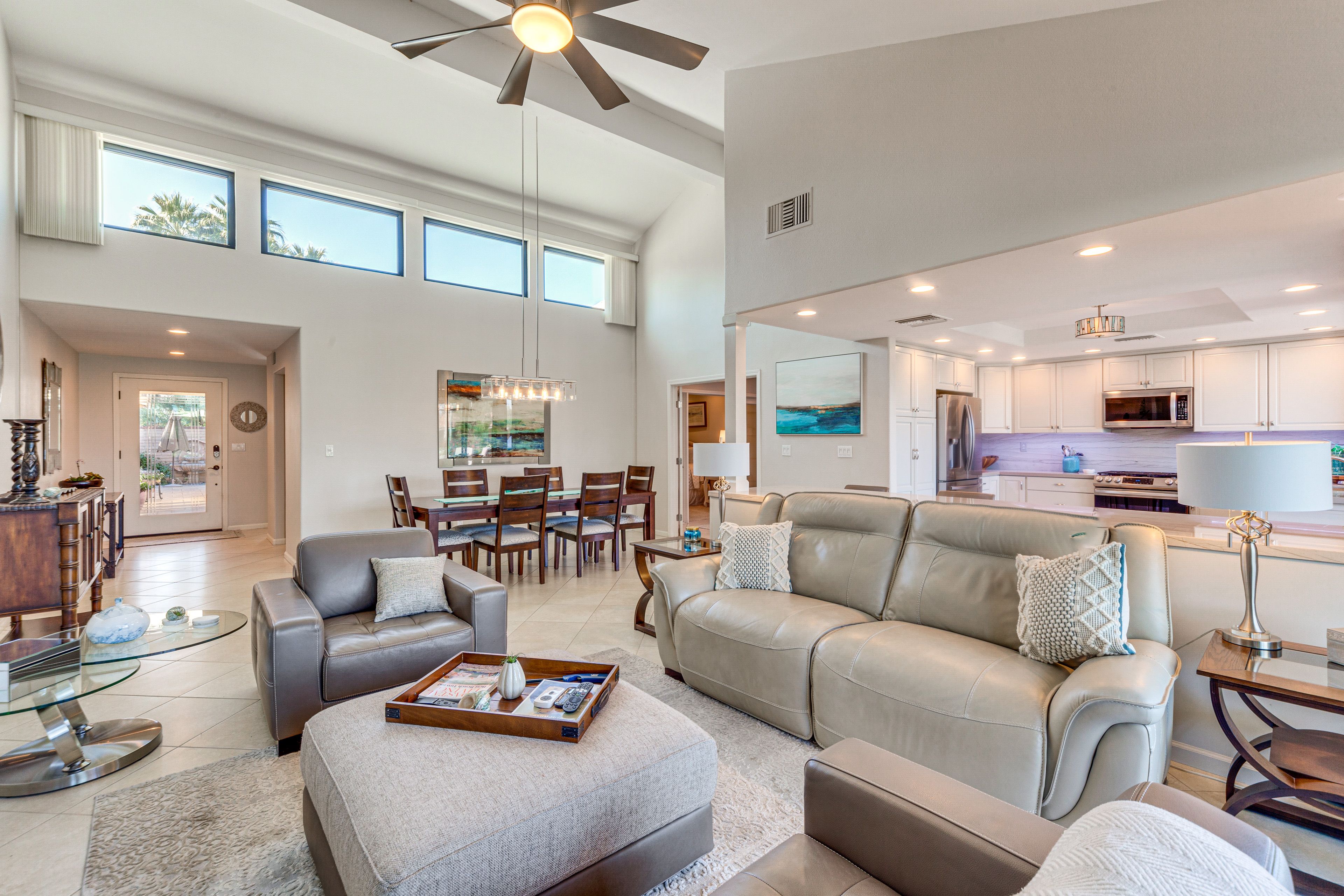 Living Room | Free WiFi