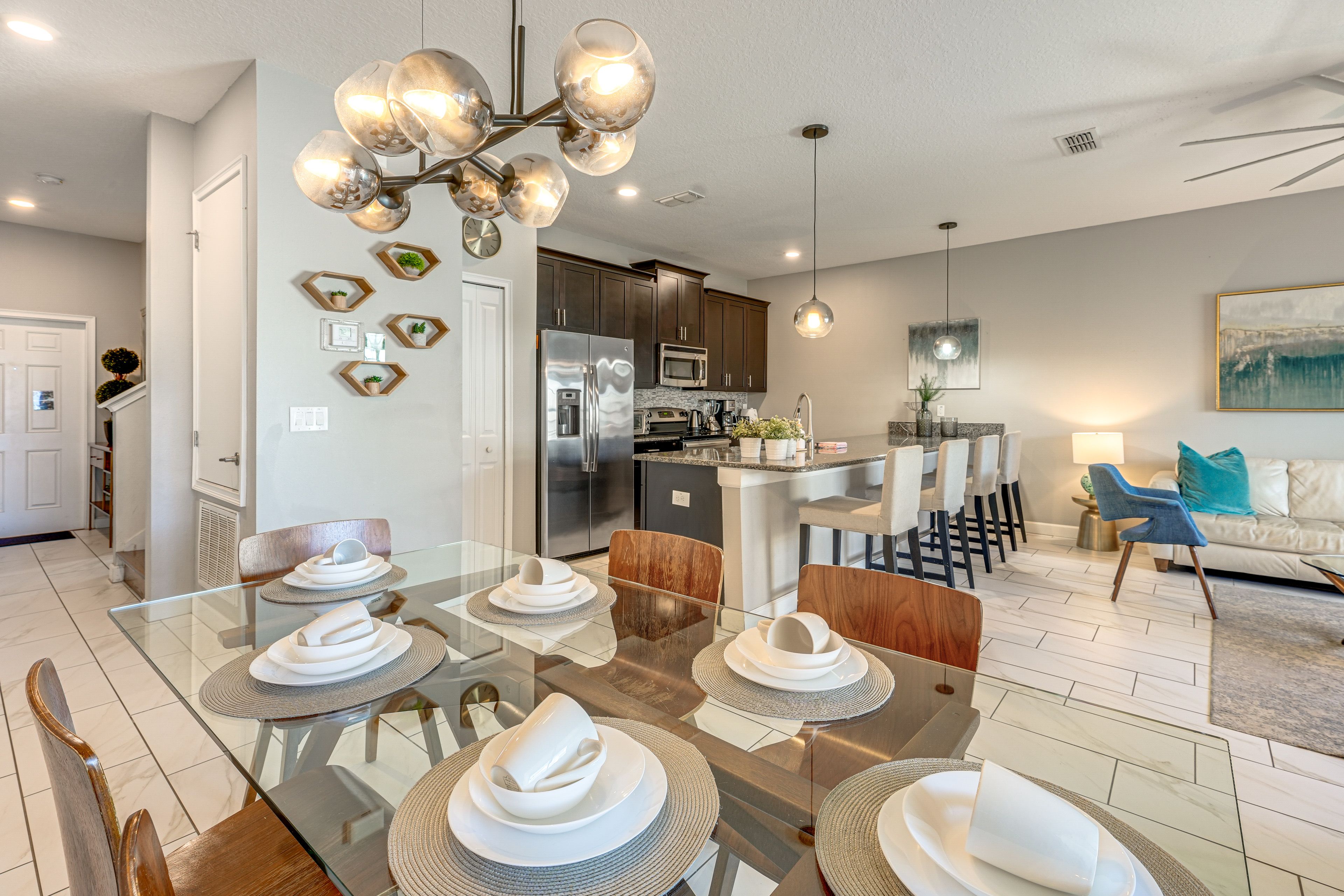 Dining Space | Dishware/Flatware