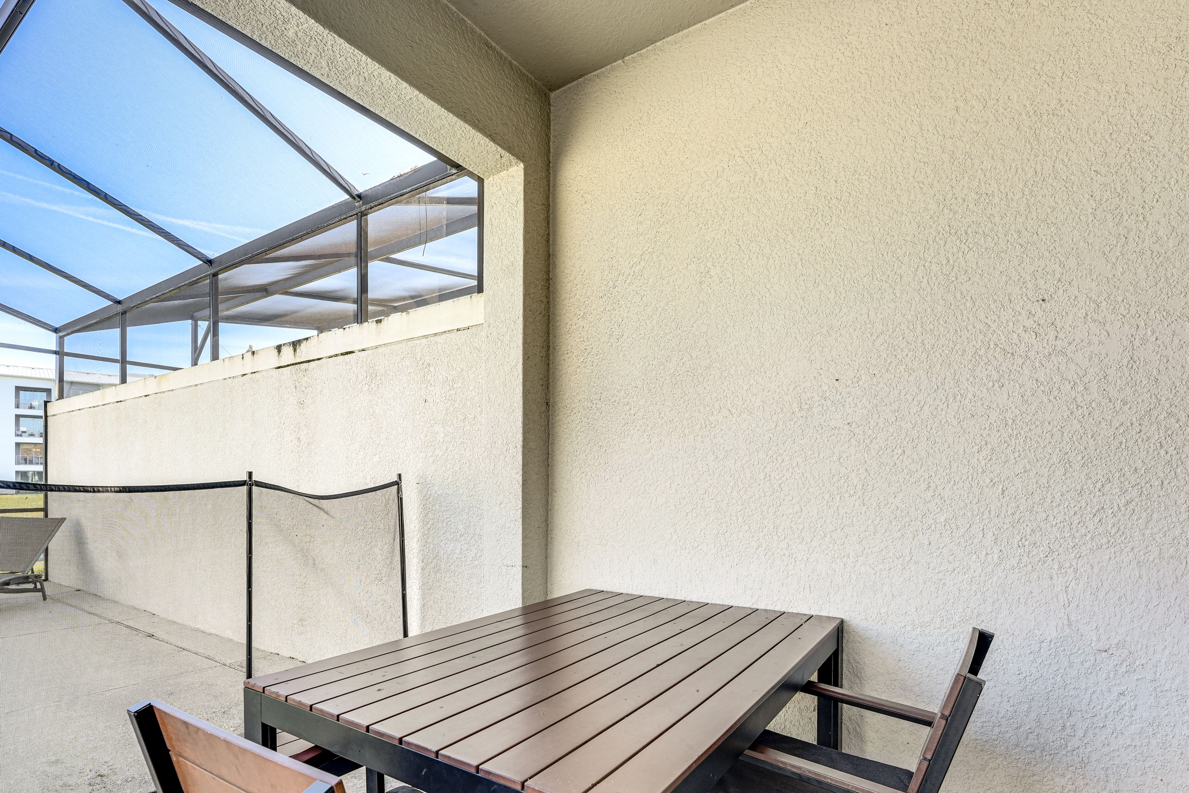 Lanai | Outdoor Dining | Gas Grill