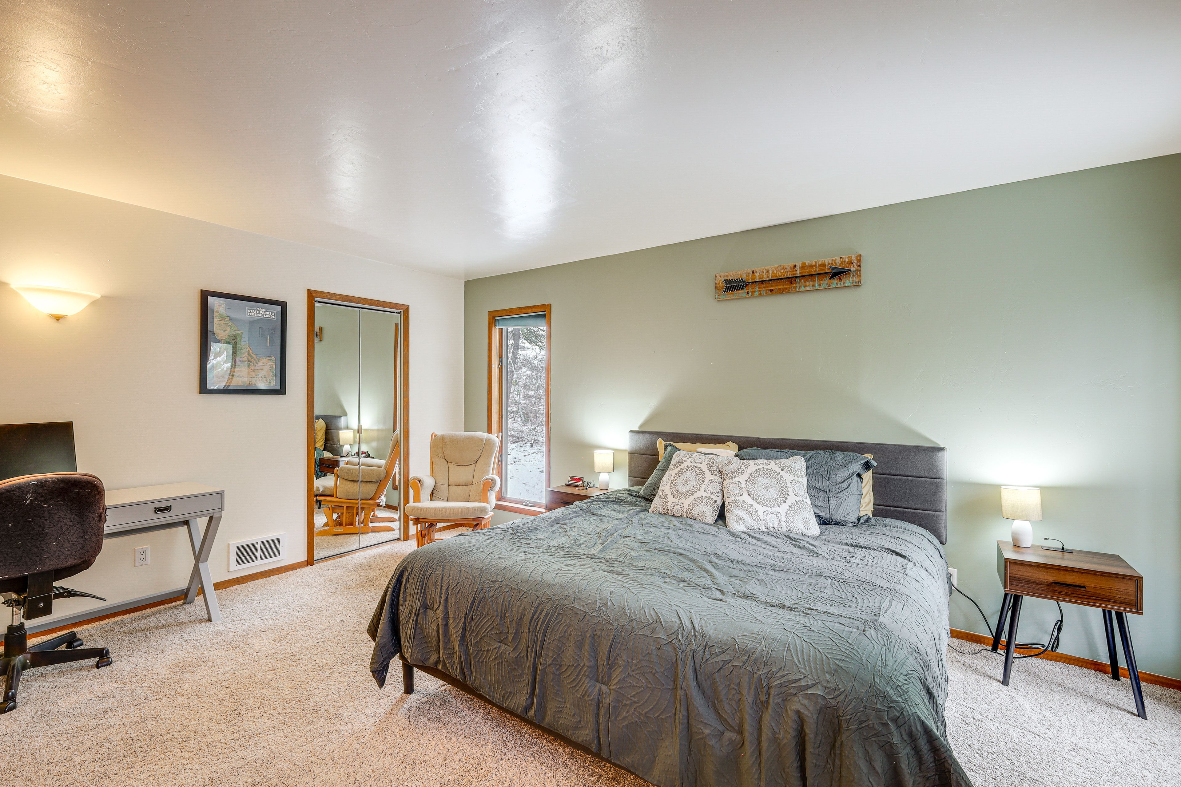 Bedroom 1 | Main Level | King Bed