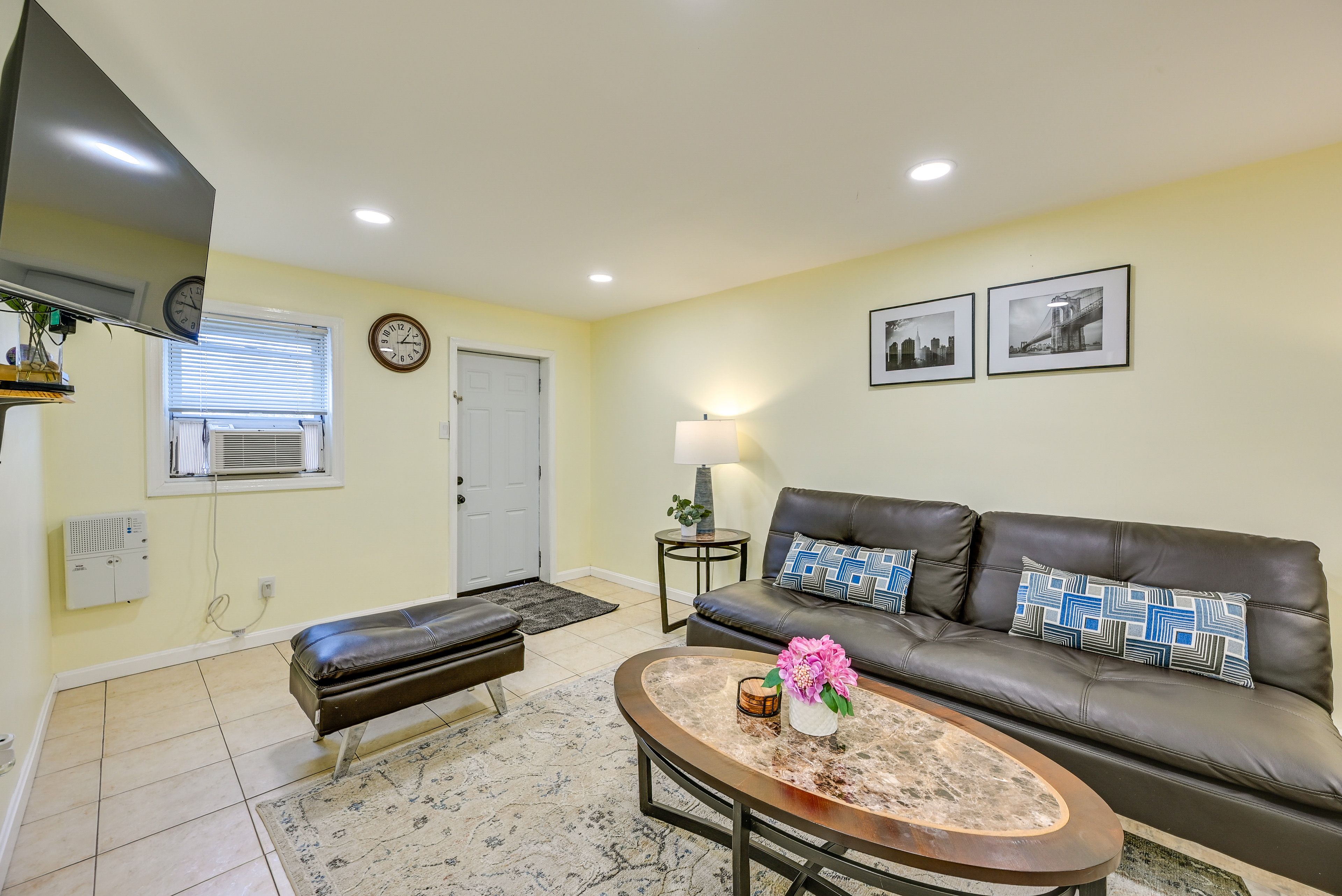 Living Room | Full Futon | Smart TV | Single-Story Unit